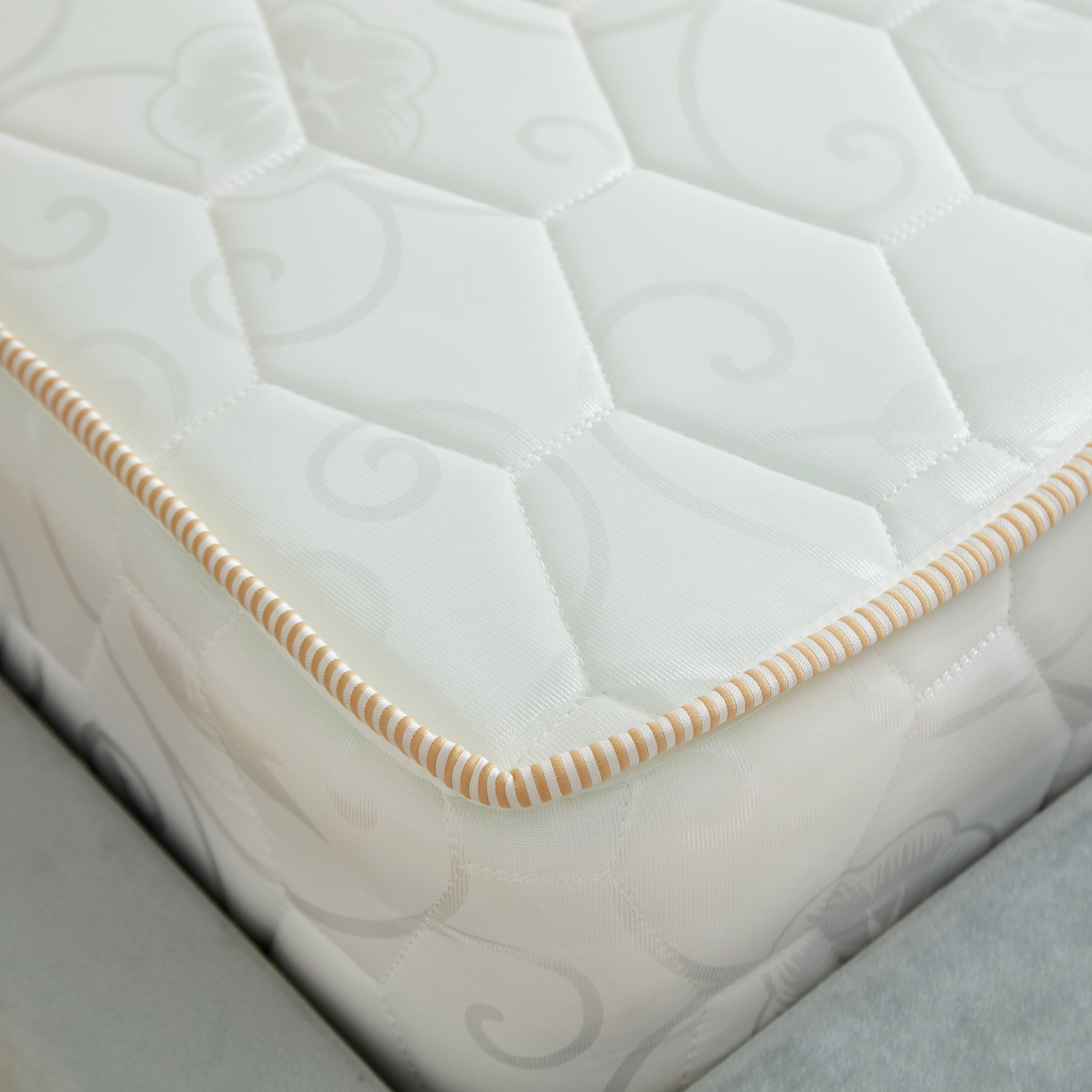 مرتبة كينج بإسفنج ونوابض حلزونية من سليب إيز آي برايم - 180x200x22 سم-hbxfurniture-mattresses-king-image-6
