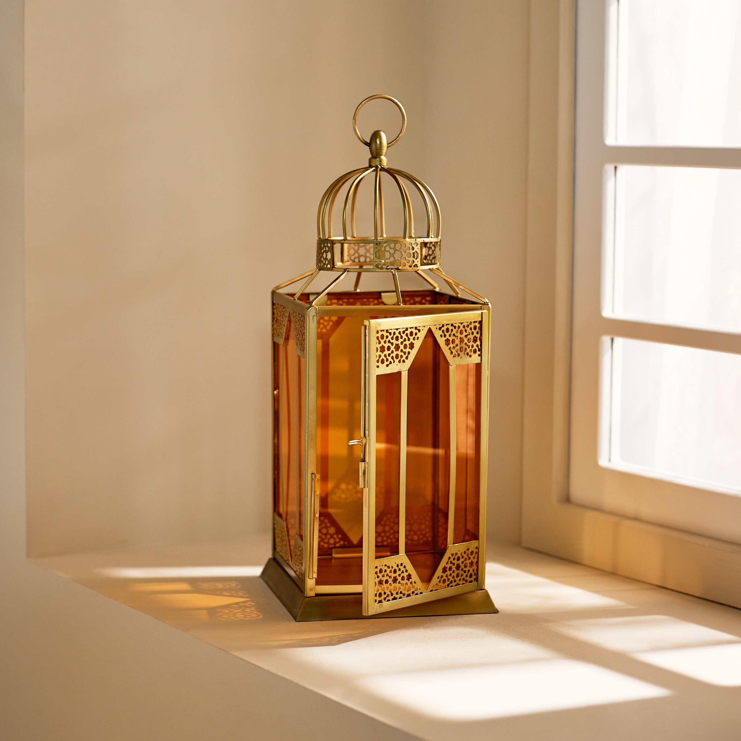 فانوس معدن وزجاج من أروى - 17x17x40 سم-hbxdecorandfurnishings-homeaccessories-lanterns-image-3
