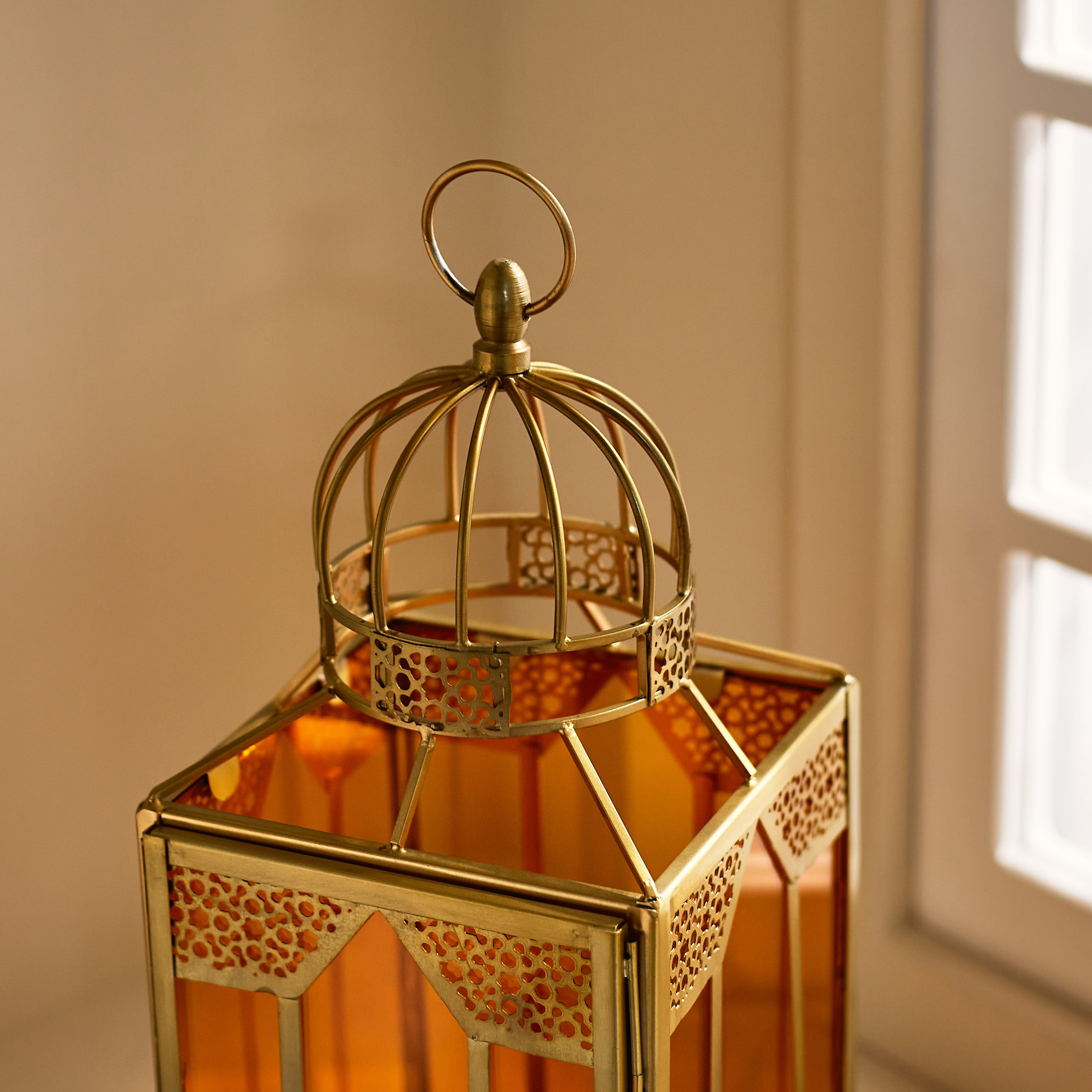 فانوس معدن وزجاج من أروى - 17x17x40 سم-hbxdecorandfurnishings-homeaccessories-lanterns-image-4