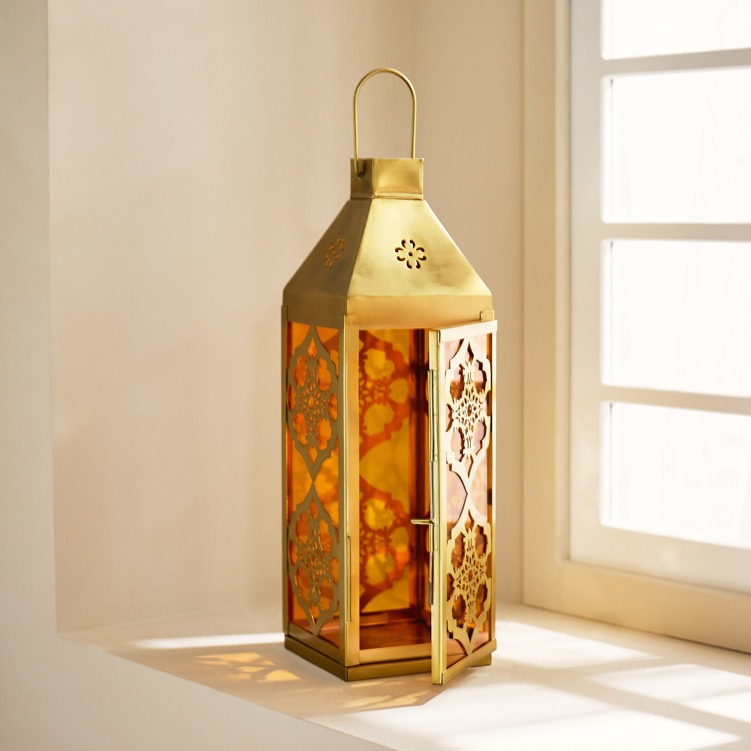 فانوس معدن وزجاج من أروى - 15.5x14.5x51 سم-hbxdecorandfurnishings-homeaccessories-lanterns-image-3