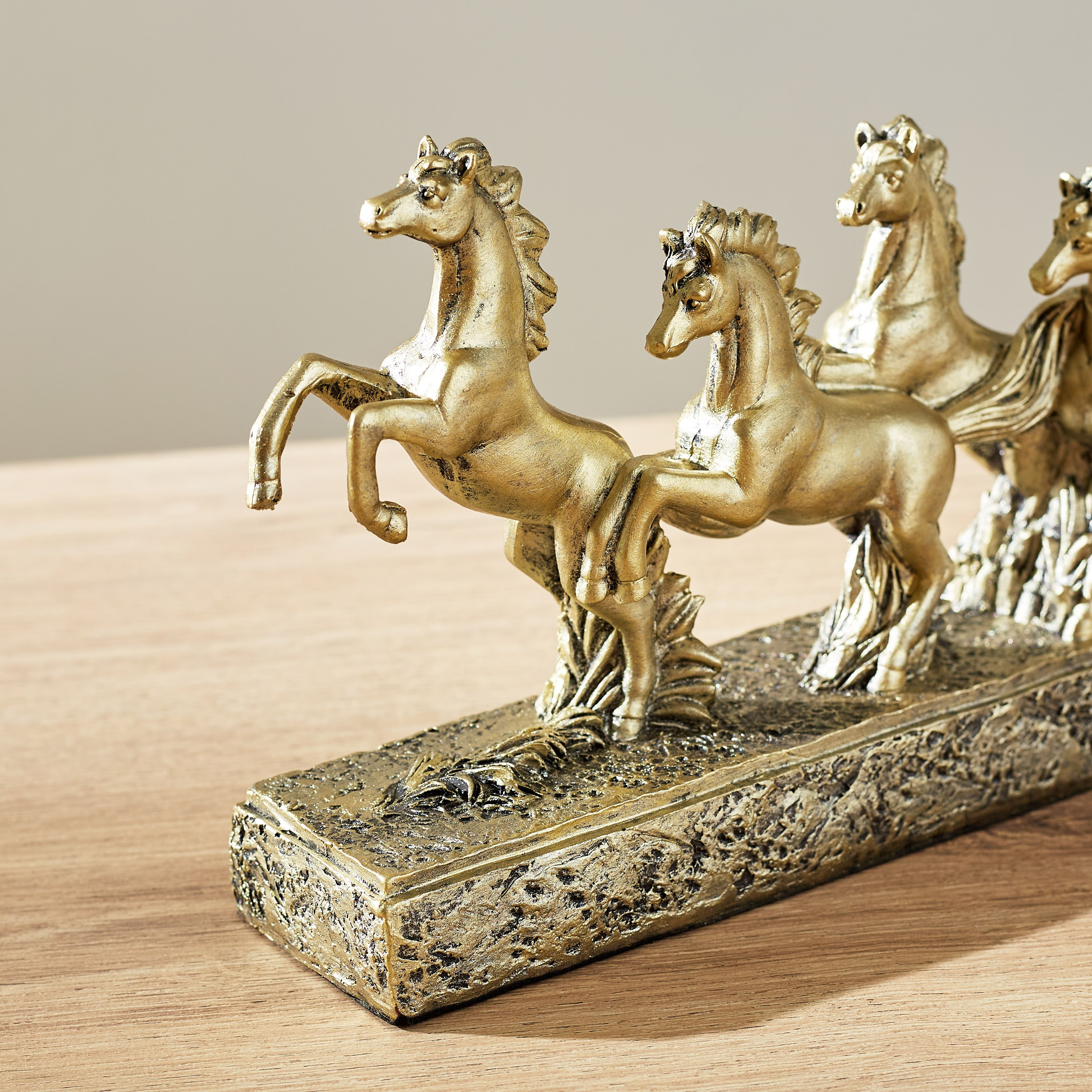 قطعة ديكور بتصميم حصان من إسكو - 48x5.8x16 سم-hbxhomeware-homedecor-figurinesandornaments-image-3
