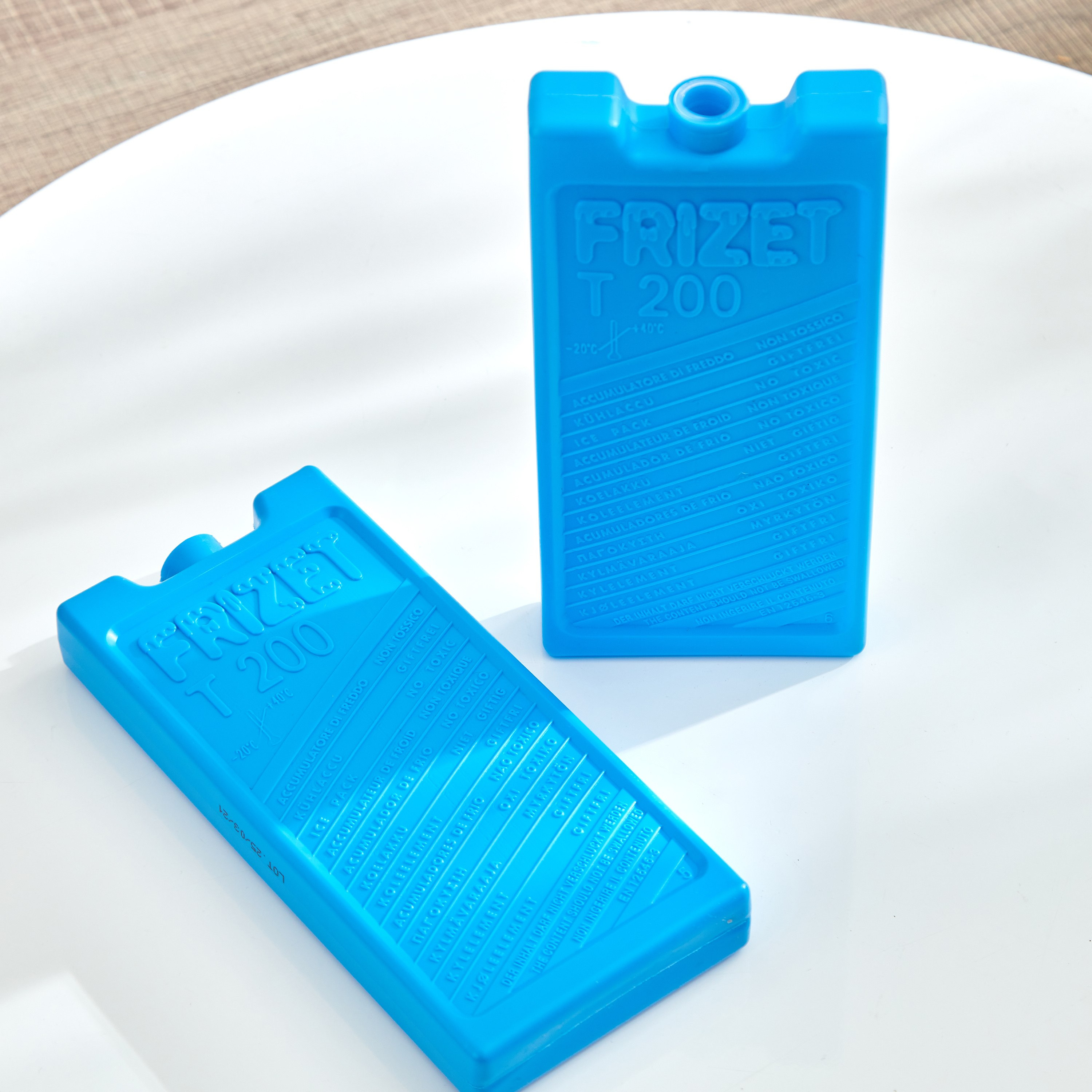 عبوة ثلج من كوزموبلاست - 200 مل-hbxkitchen-kitchenware-kitchenaccessories-image-2