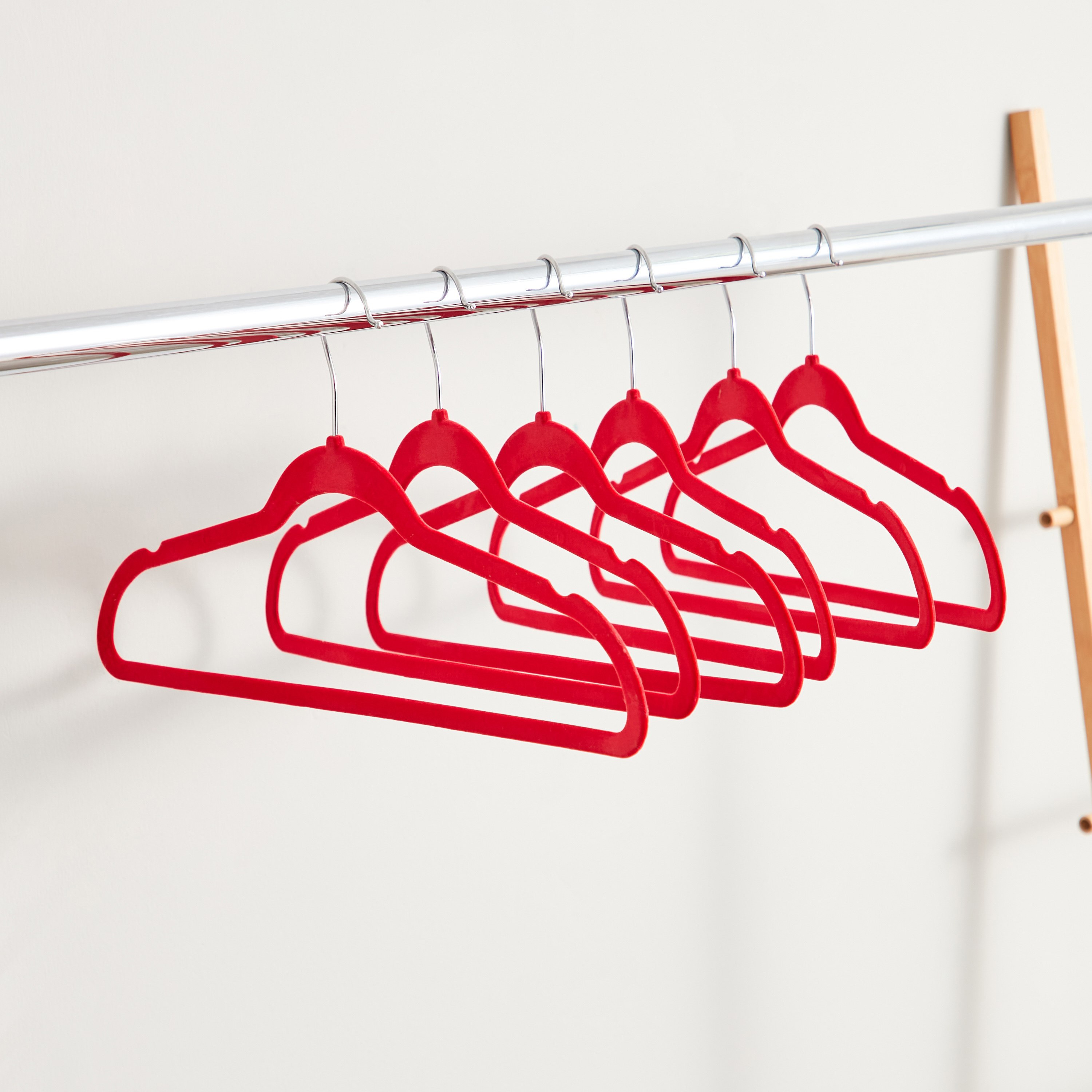 طقم علّاقات مخملية 6 قطع من بريما-hbxhomeware-bathandlaundry-clothesdryingracks-image-2