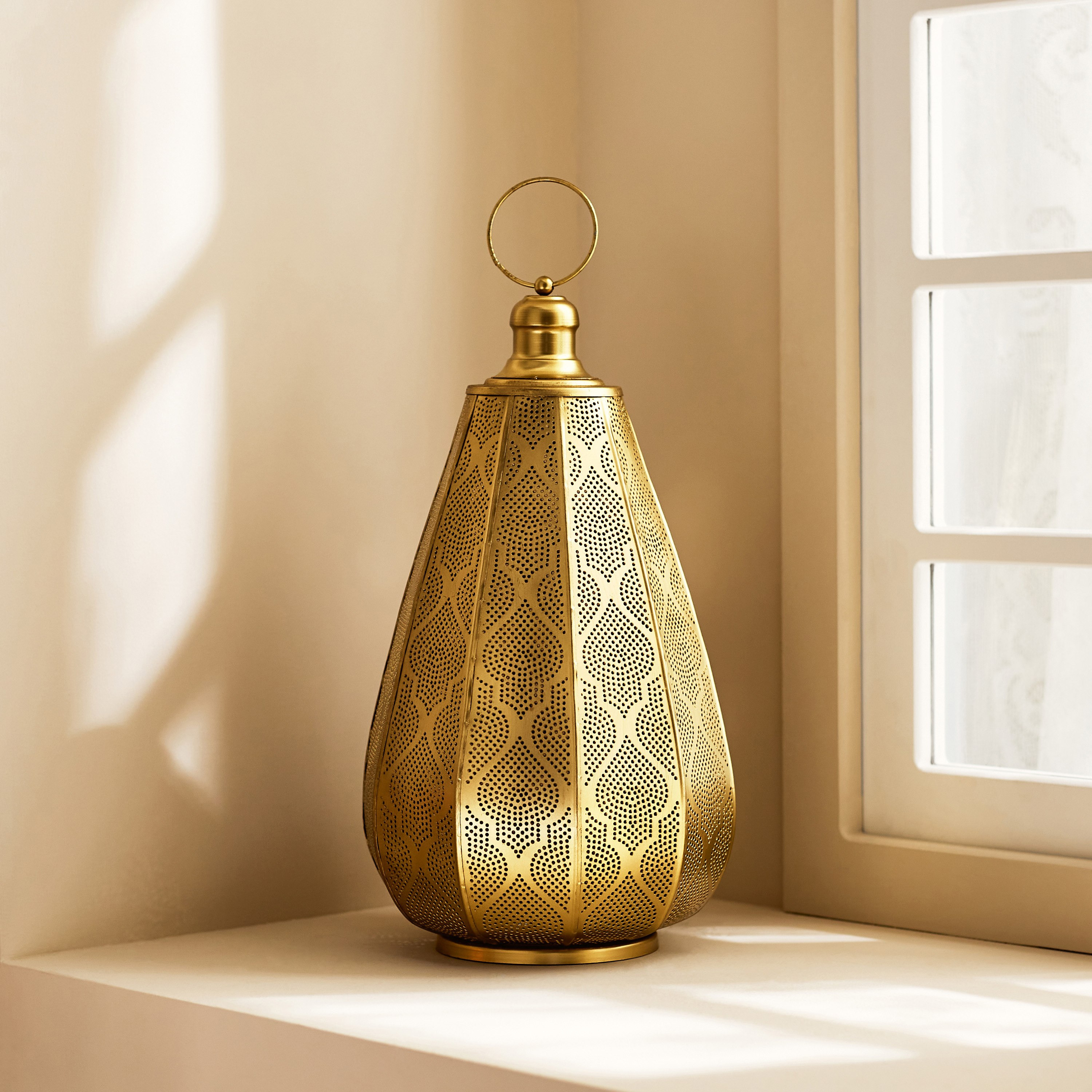 فانوس معدن من أوراف - 20x20x39 سم-hbxdecorandfurnishings-homeaccessories-lanterns-image-2