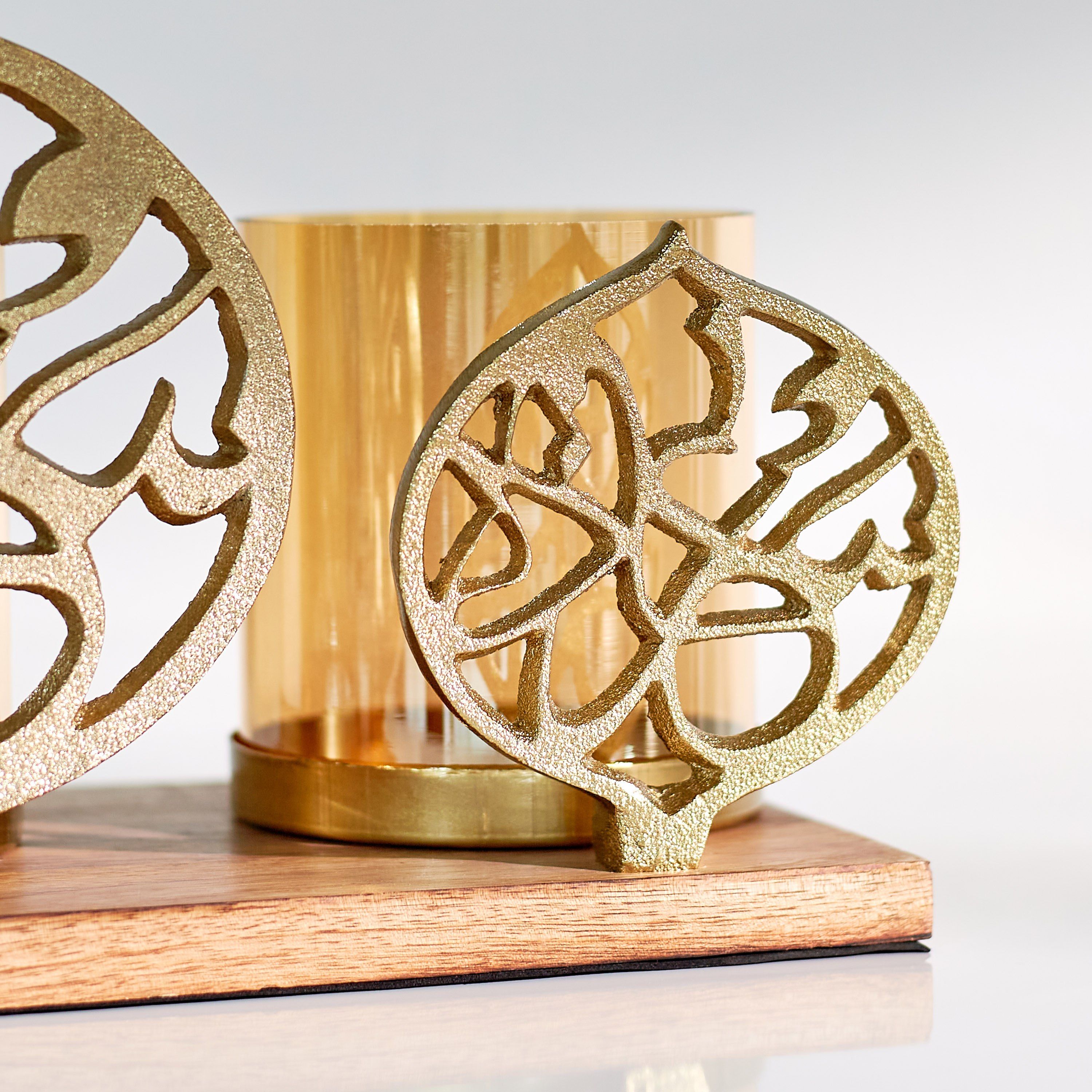 حامل شموع معدن بتصميم خط عربي من أورازي - 26x11x18 سم-hbxlivingroom-decorandaccessories-candleholders-image-3