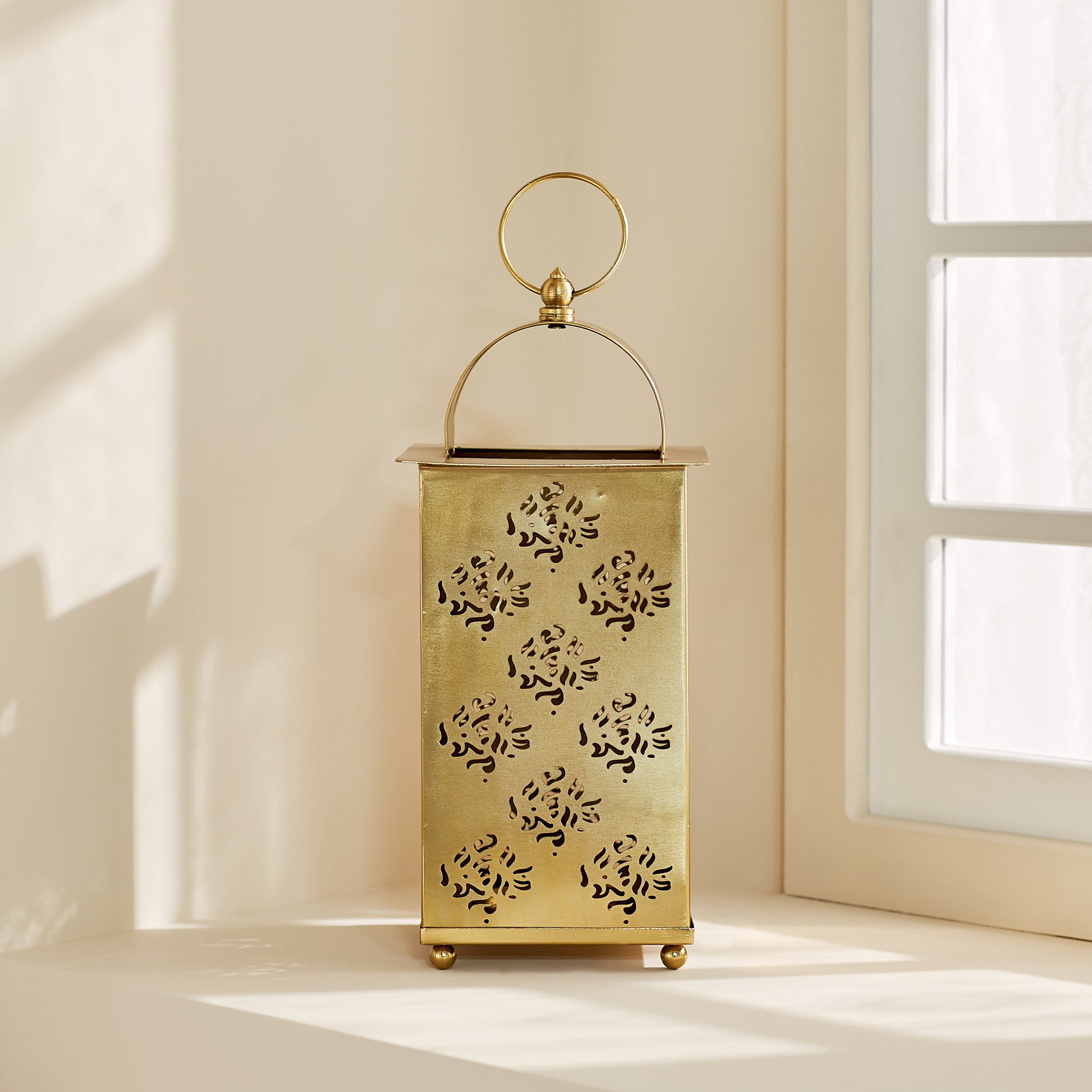 فانوس معدن من أورازي - 16x16x36 سم-hbxdecorandfurnishings-homeaccessories-lanterns-image-2