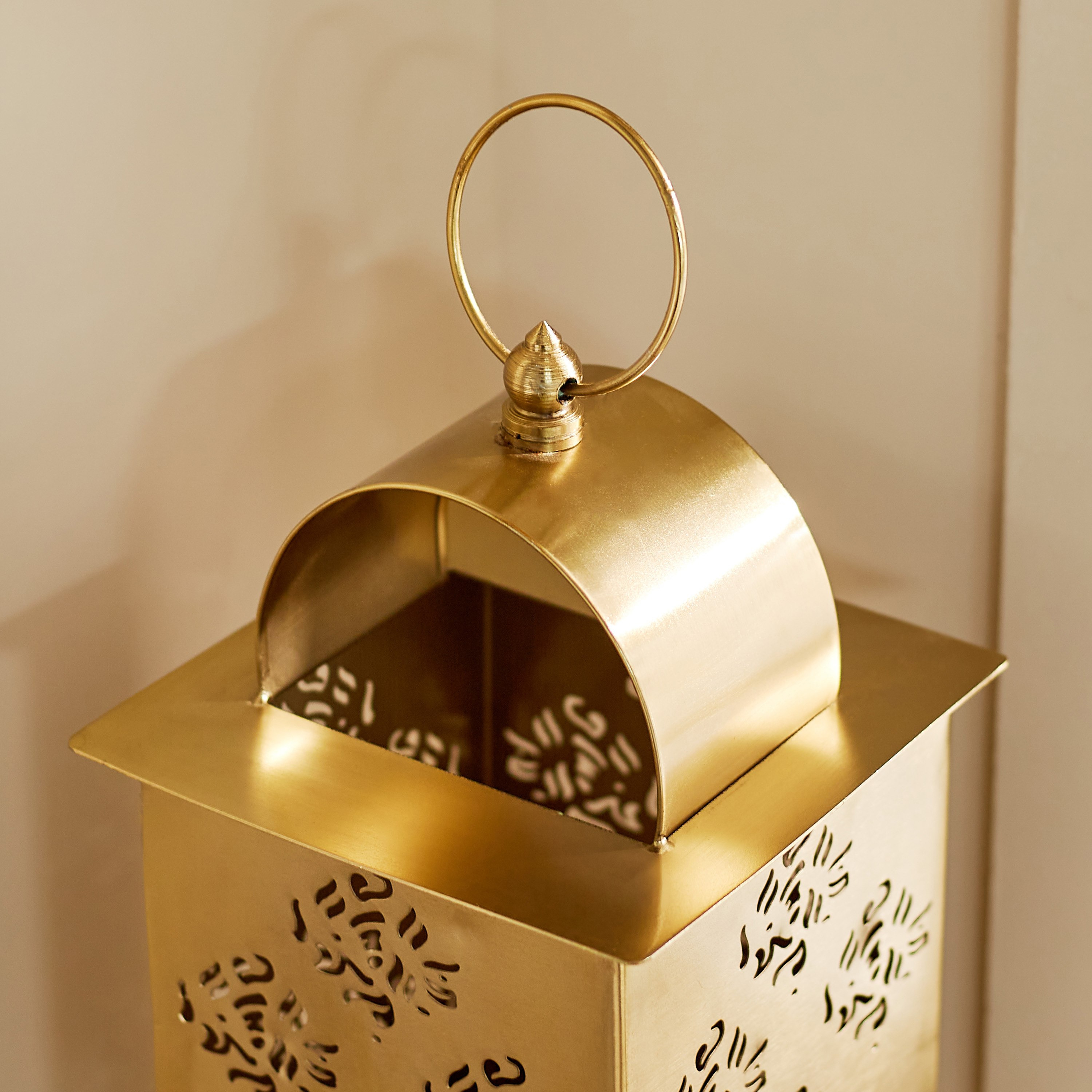 فانوس معدن من أورازي - 16x16x36 سم-hbxdecorandfurnishings-homeaccessories-lanterns-image-3