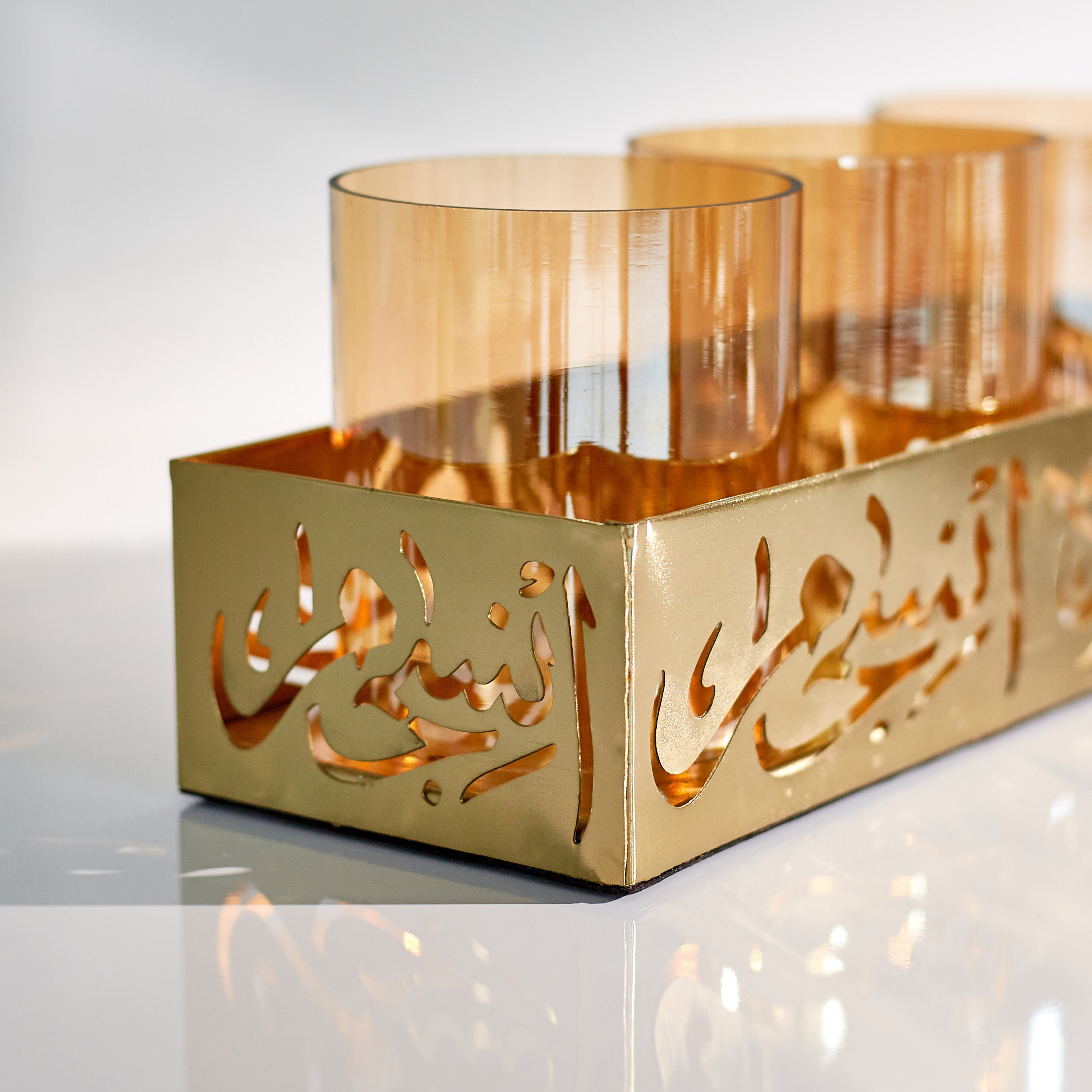 حامل شموع معدن بالخط العربي مع صينية معدن من أورازي - 30x10.5x11 سم-hbxlivingroom-decorandaccessories-candleholders-image-3