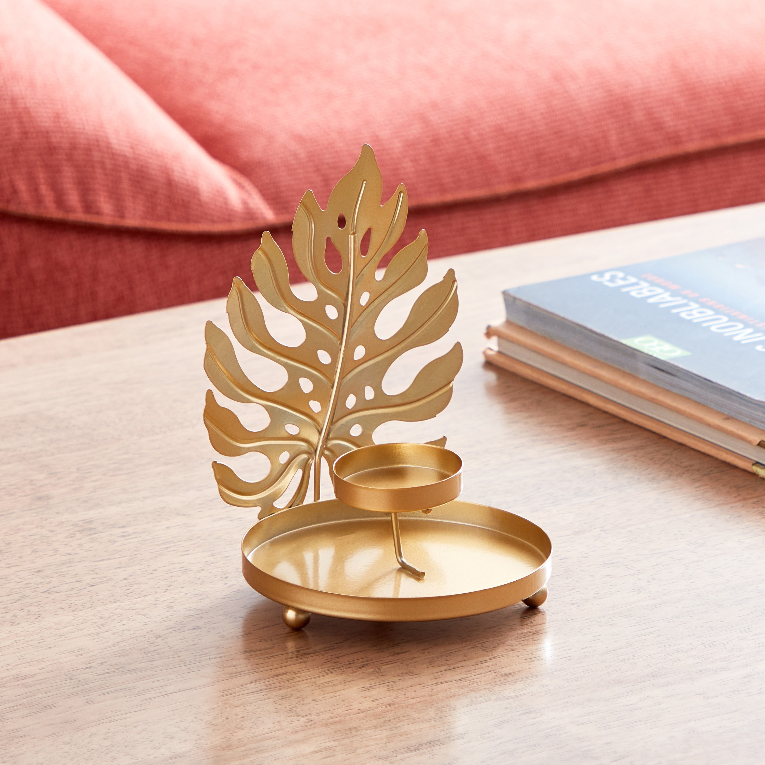 حامل شموع معدني بتزيينات أوراق شجر -12.5x12.5x17 سم-hbxlivingroom-decorandaccessories-candleholders-image-2