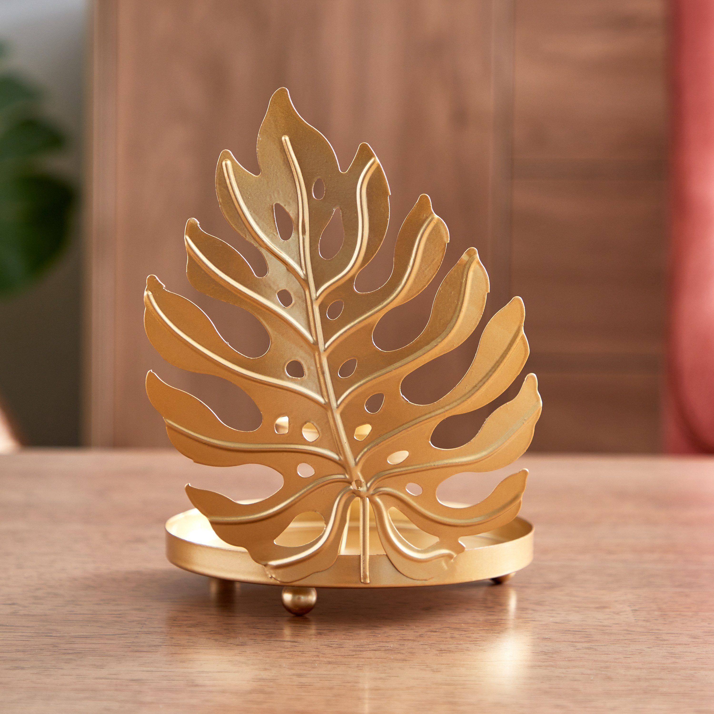 حامل شموع معدني بتزيينات أوراق شجر -12.5x12.5x17 سم-hbxlivingroom-decorandaccessories-candleholders-image-4