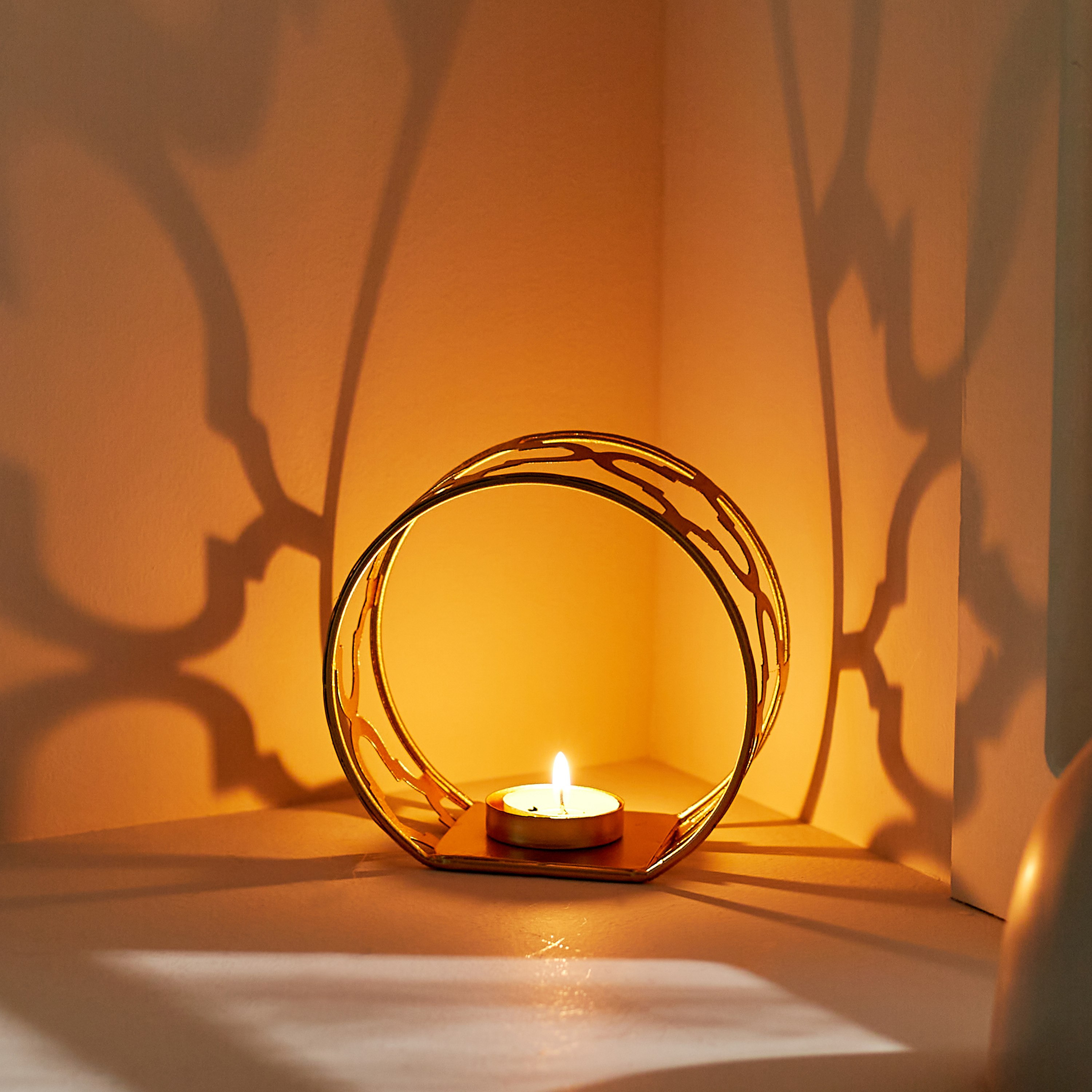 Greg Round Metal Candle Holder - 13.5x5x12.5 cm-hbxlivingroom-decorandaccessories-candleholders-image-1