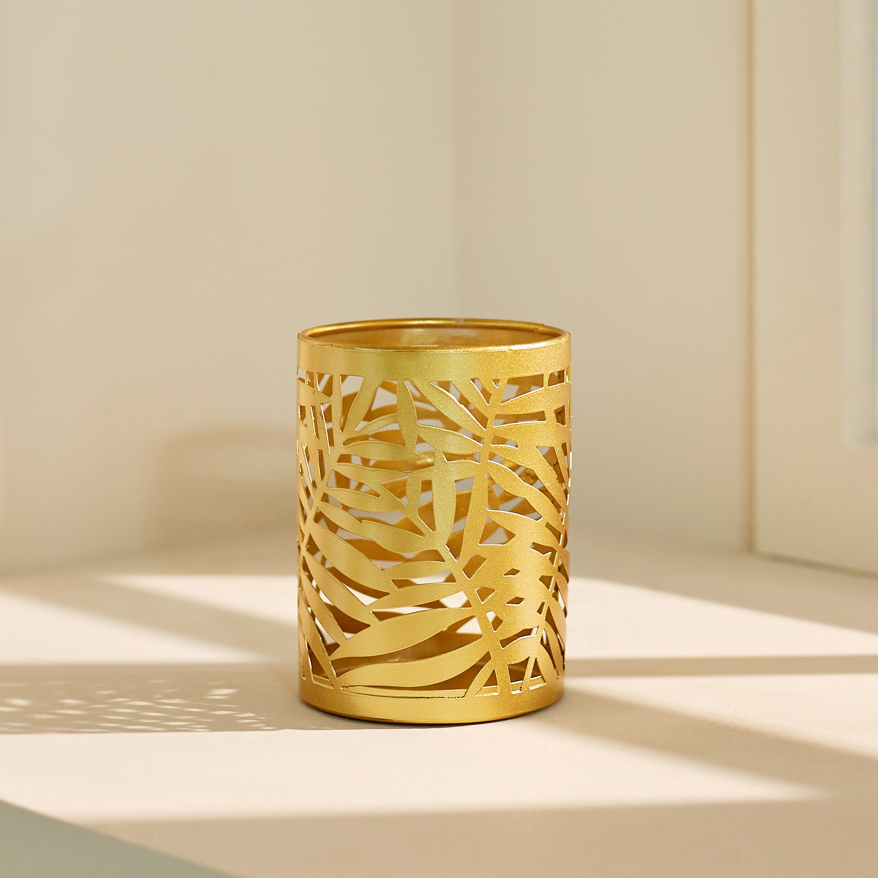 حامل شموع معدن من جريج - 9x9x12 سم-hbxlivingroom-decorandaccessories-candleholders-image-1