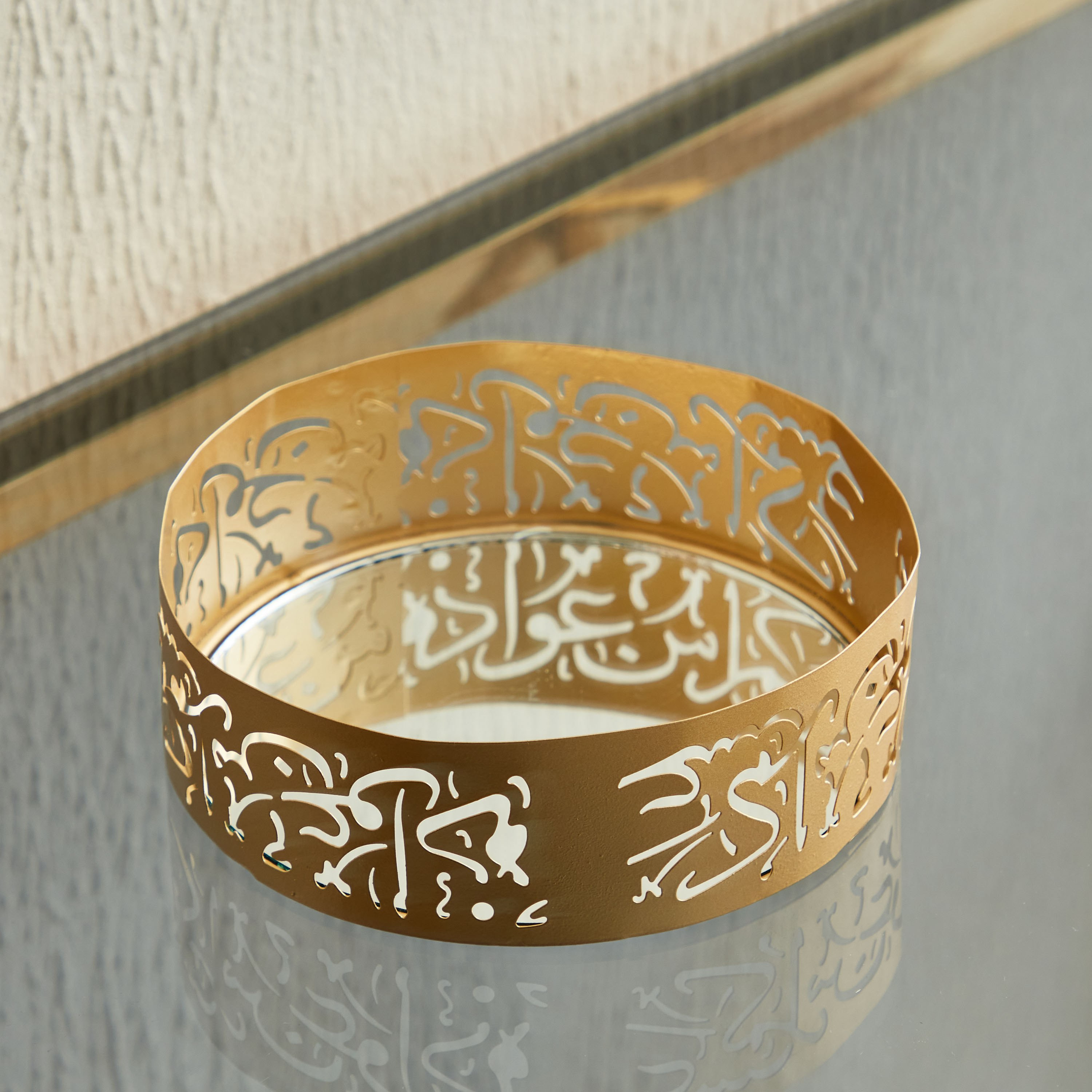 صينية معدن من جريج - 16x16x5 سم-hbxhomeware-hbxdecorandfurnishings-image-2