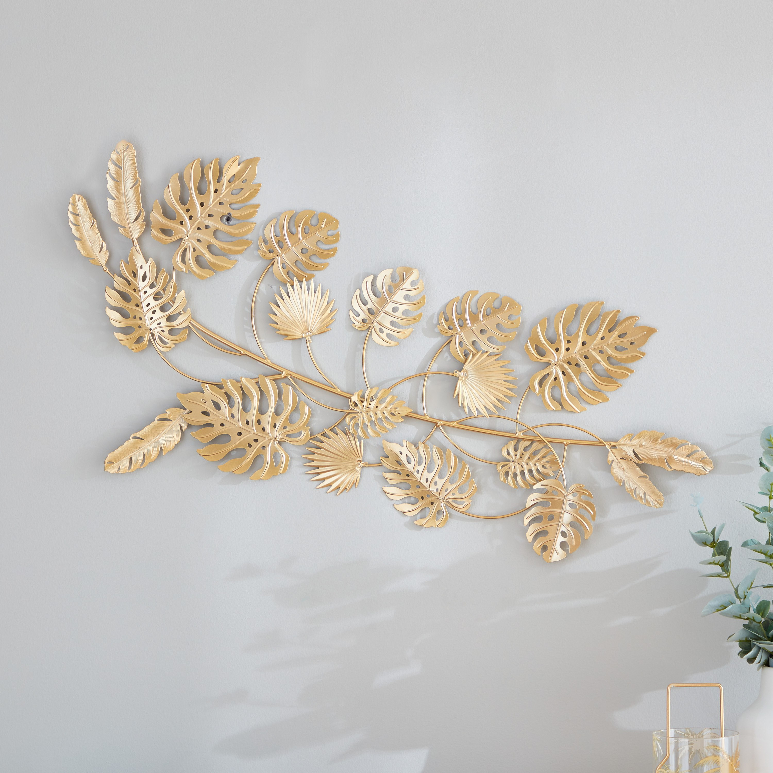 زينة حائط ديكور معدنية من جريج - 82x2x41 سم-hbxlivingroom-walldecor-wallart-image-1