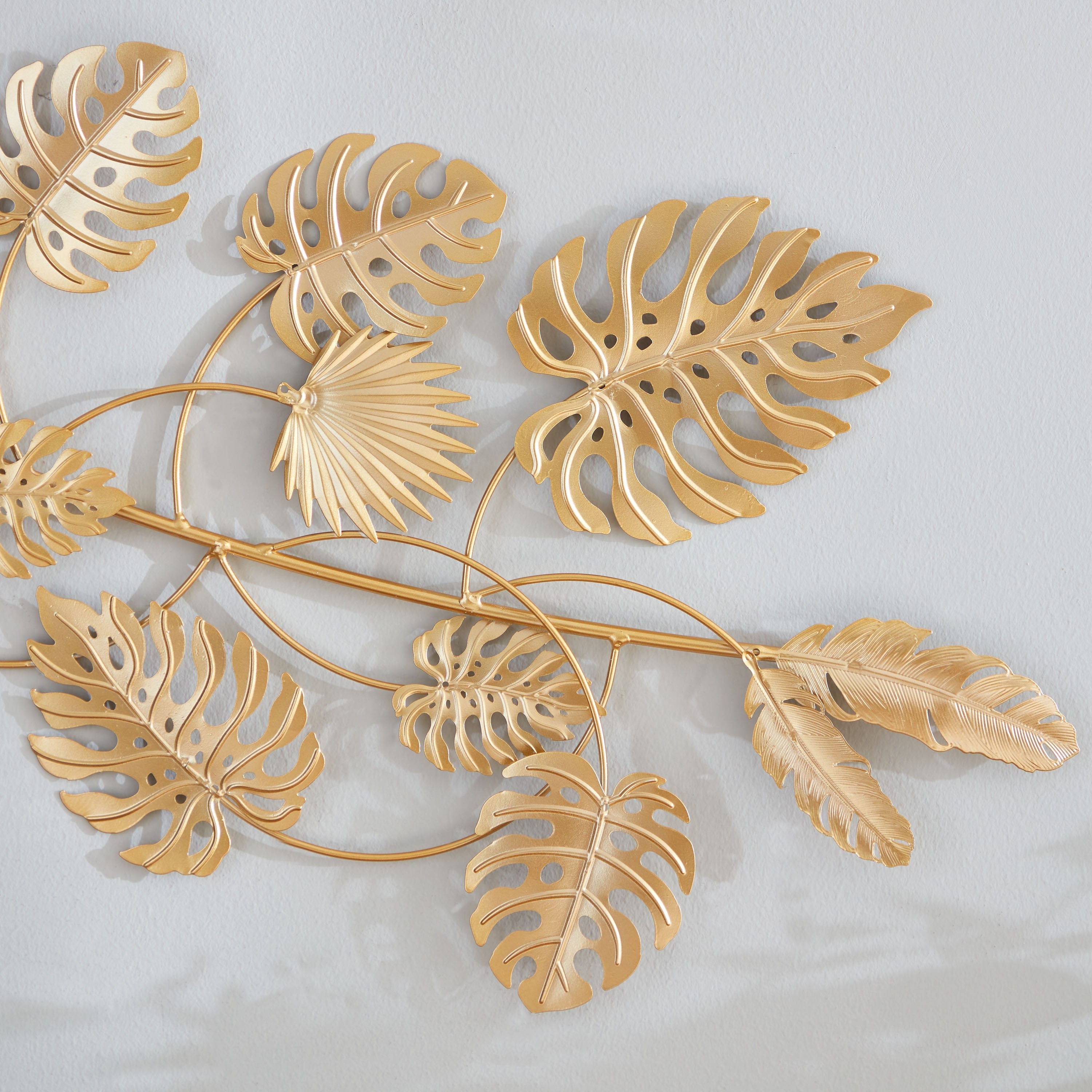 زينة حائط ديكور معدنية من جريج - 82x2x41 سم-hbxlivingroom-walldecor-wallart-image-3