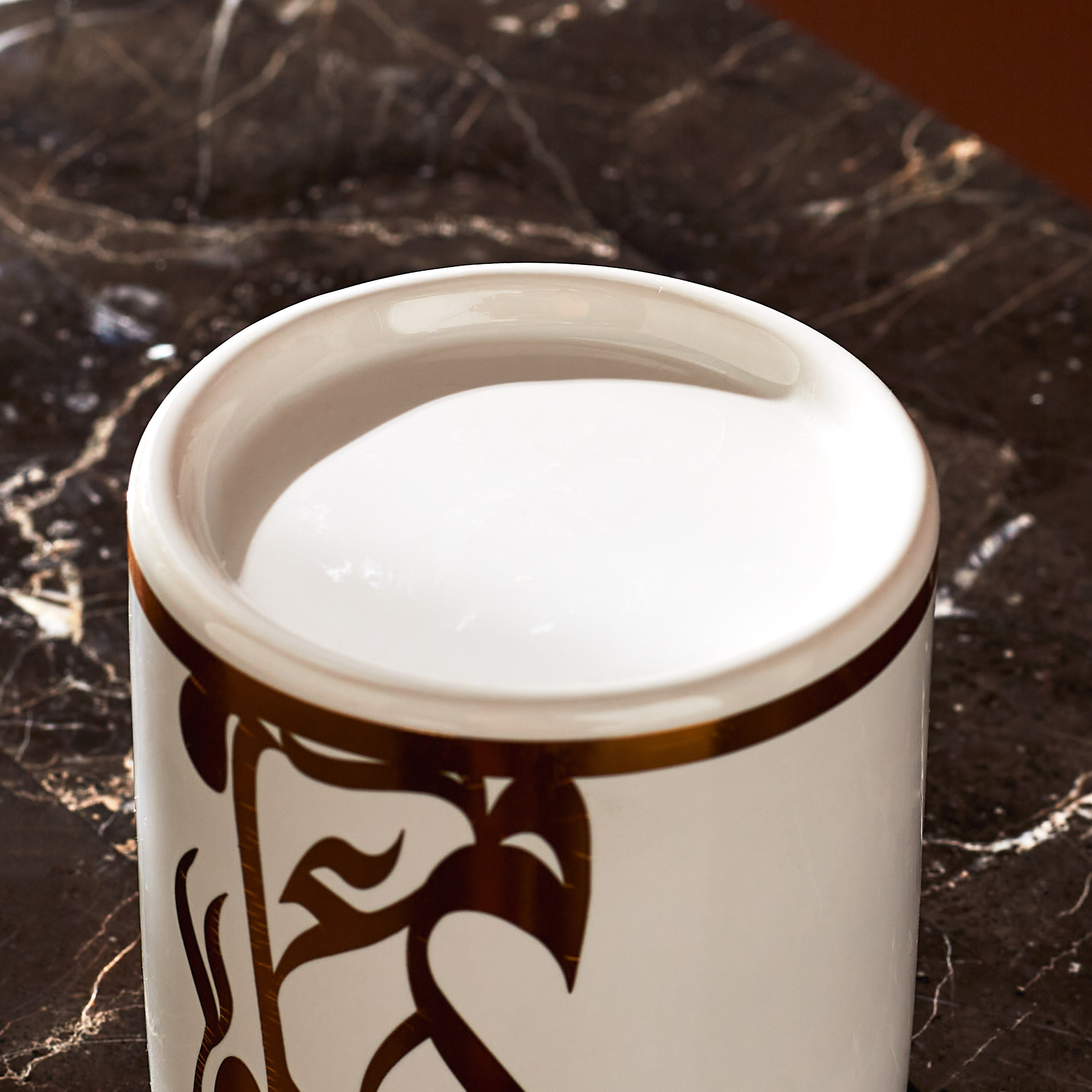 حامل شموع سيراميك مع ملصق من شاز - 9x9x10 سم-hbxlivingroom-decorandaccessories-candleholders-image-3