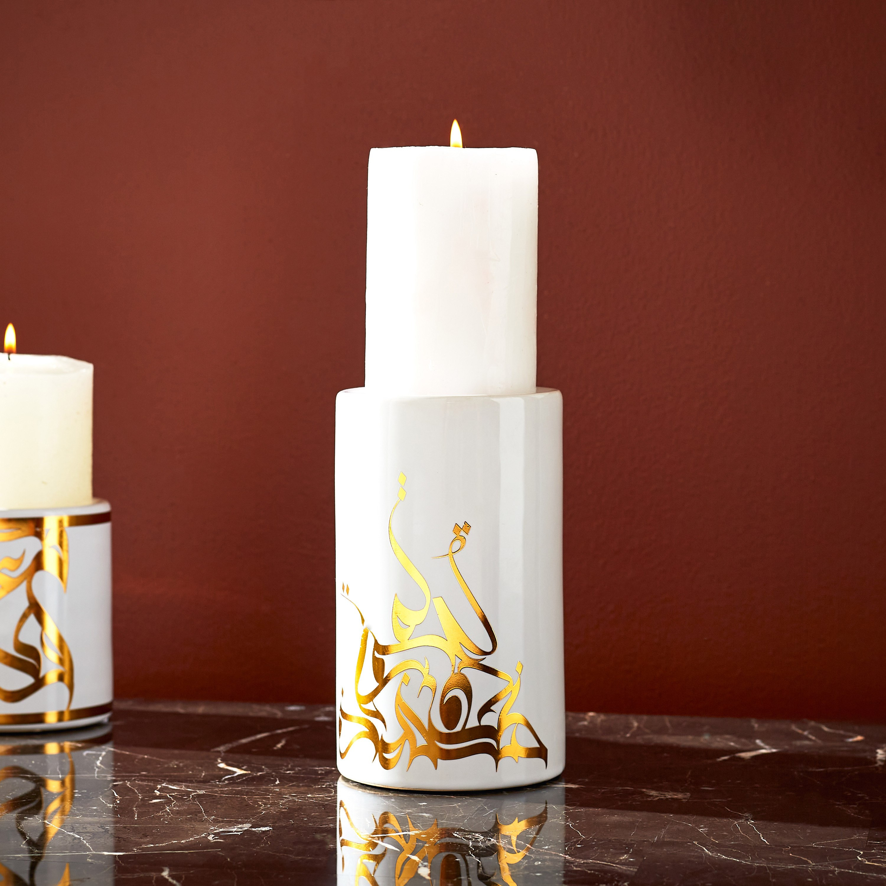 حامل شموع سيراميك مع ملصق من شاز - 9x9x15.5 سم-hbxlivingroom-decorandaccessories-candleholders-image-1