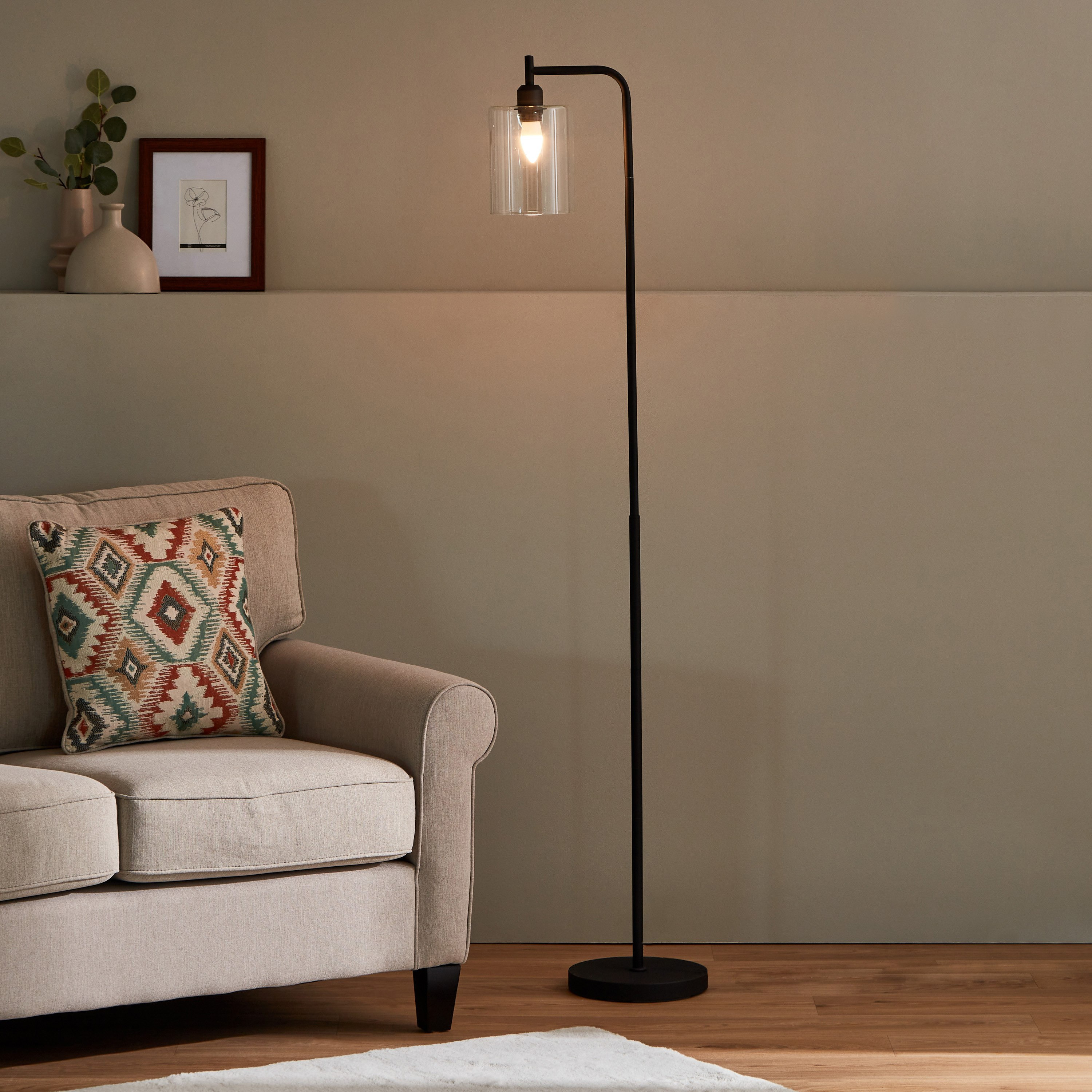 مصباح أرضية معدني بغطاء زجاجي من إيثان - 36x167 سم-hbxhomeware-hbxdecorandfurnishings-image-2