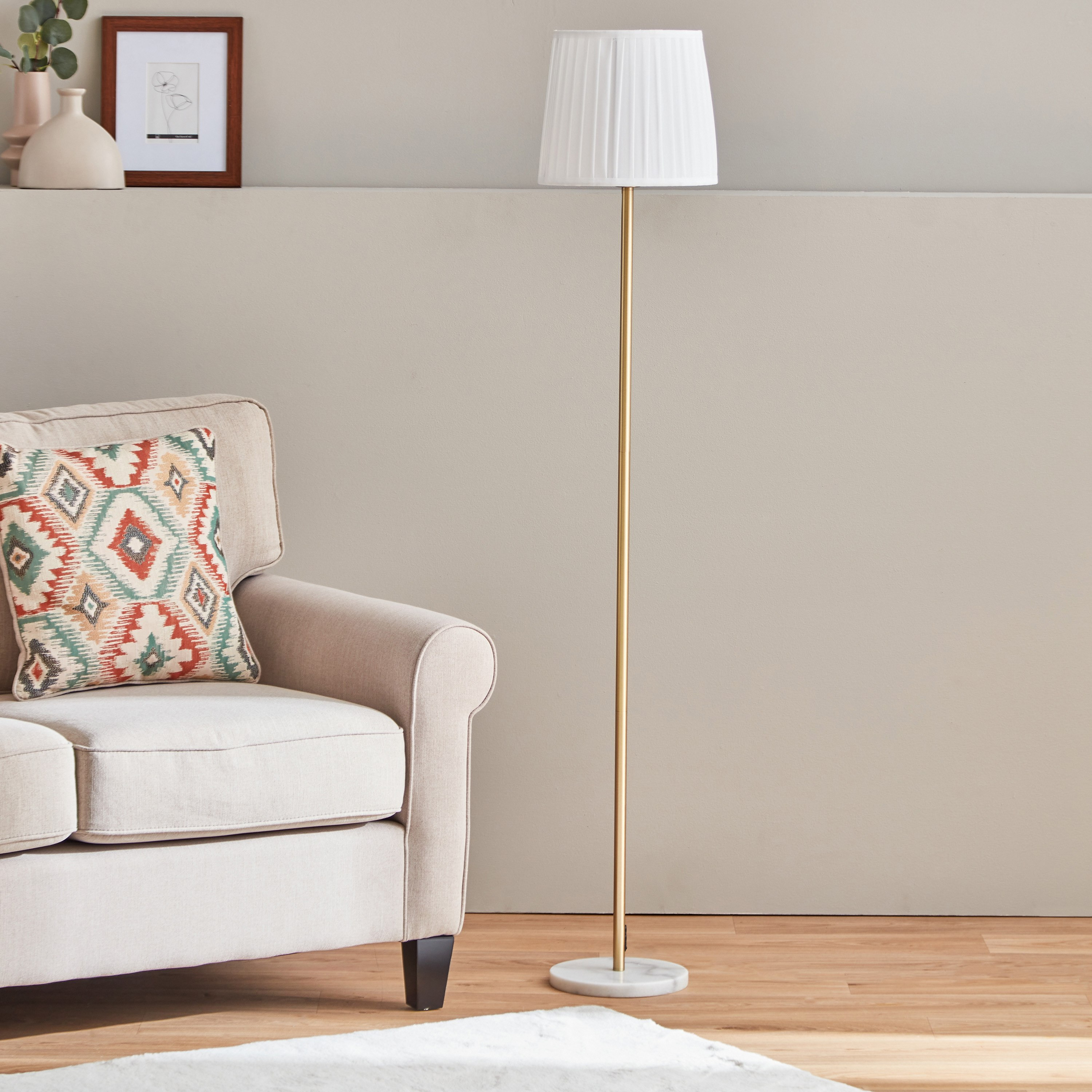 مصباح أرضية معدني بقاعدة رخامية من إيثان - 28x150 سم-hbxhomeware-hbxdecorandfurnishings-image-1