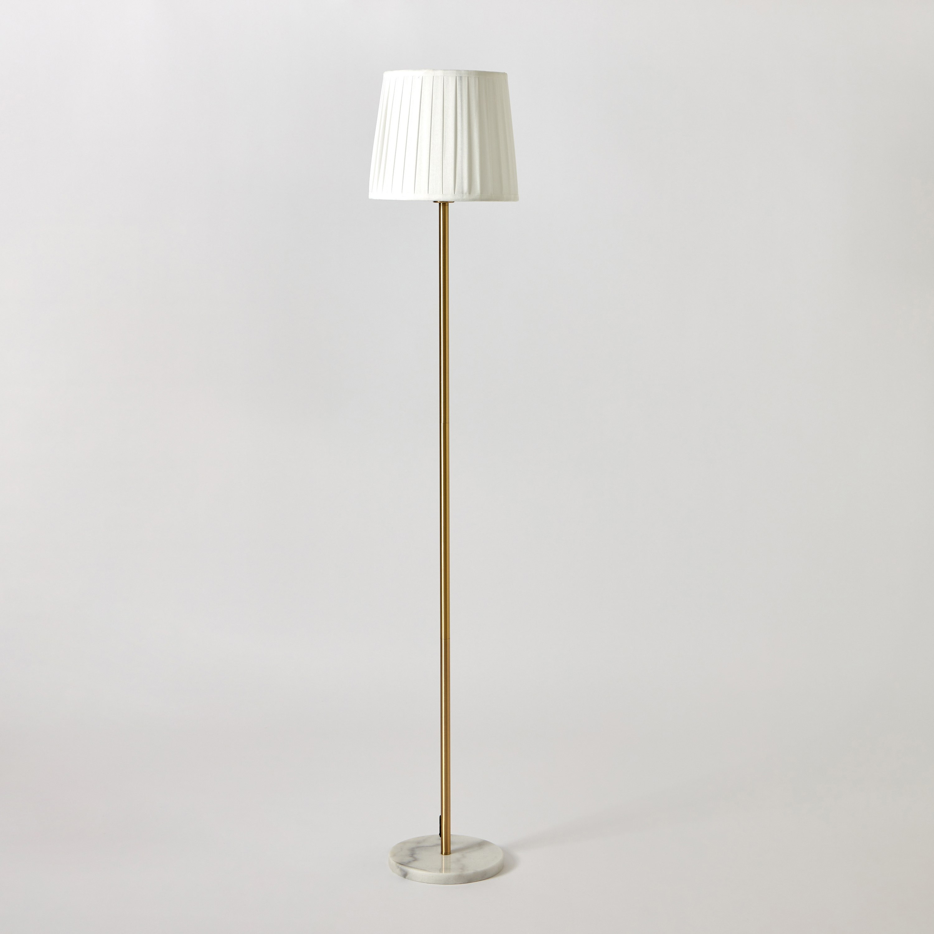 مصباح أرضية معدني بقاعدة رخامية من إيثان - 28x150 سم-hbxhomeware-hbxdecorandfurnishings-image-7