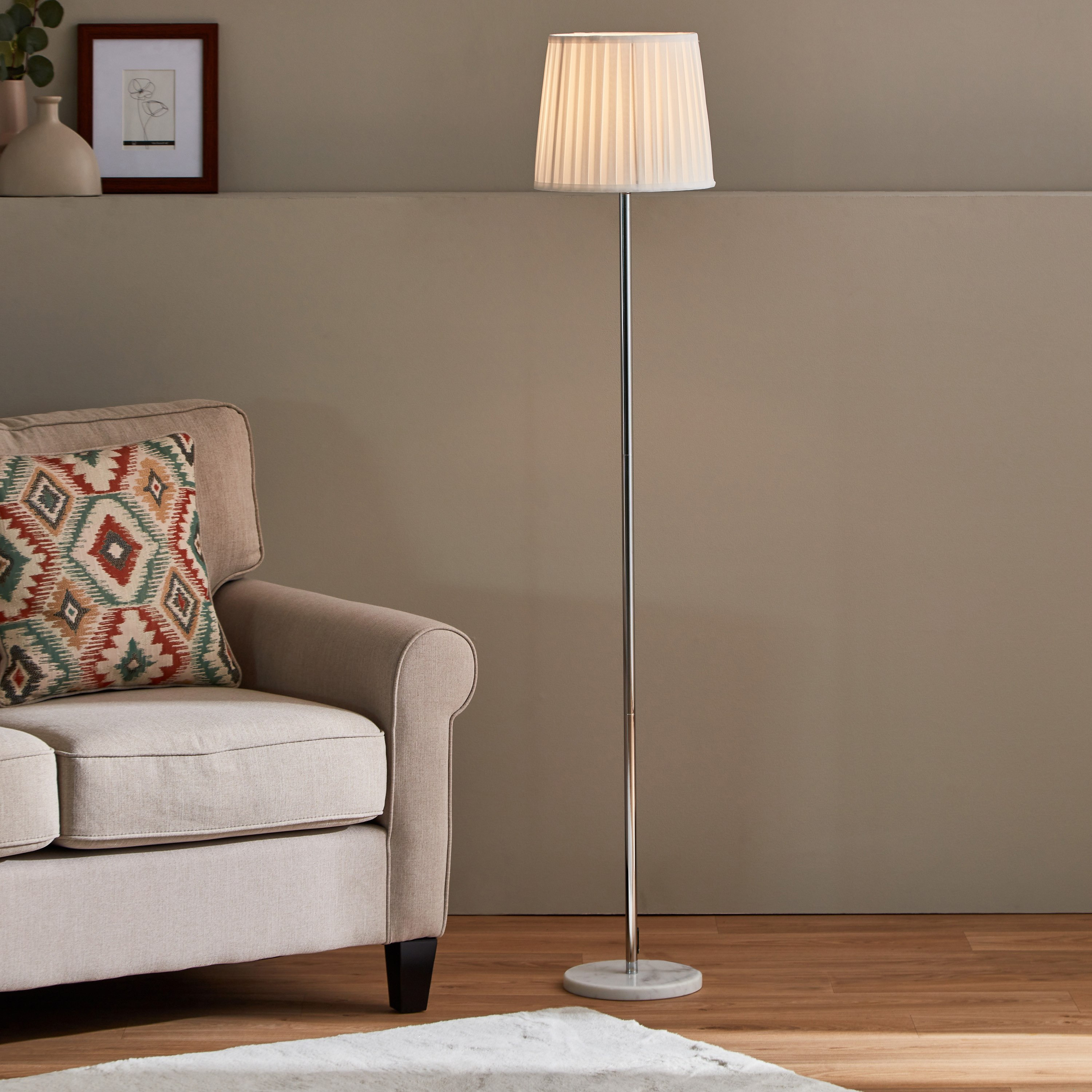 Ethan Metal Floor Lamp with Marble Base - 28x150 cm-hbxhomeware-hbxdecorandfurnishings-image-2