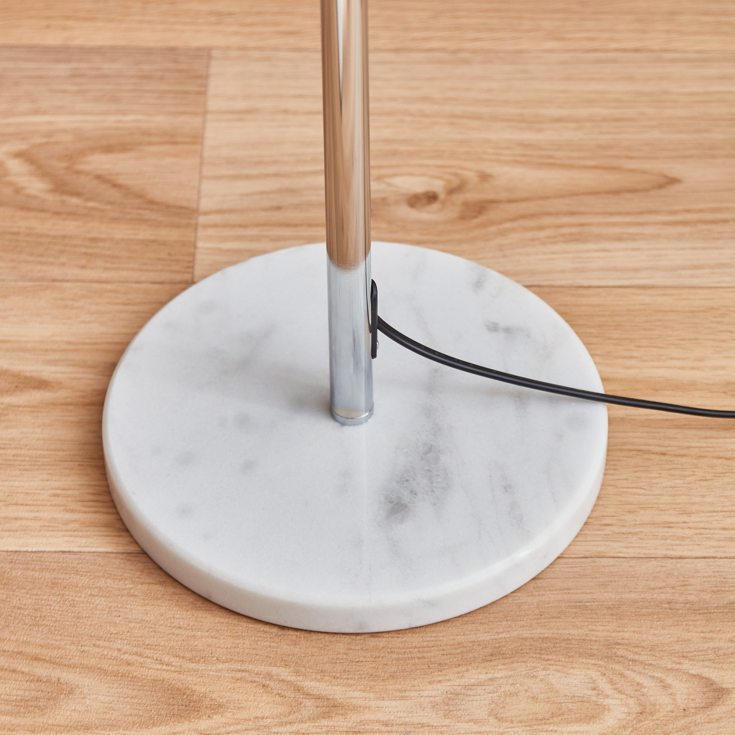 Ethan Metal Floor Lamp with Marble Base - 28x150 cm-hbxhomeware-hbxdecorandfurnishings-image-4