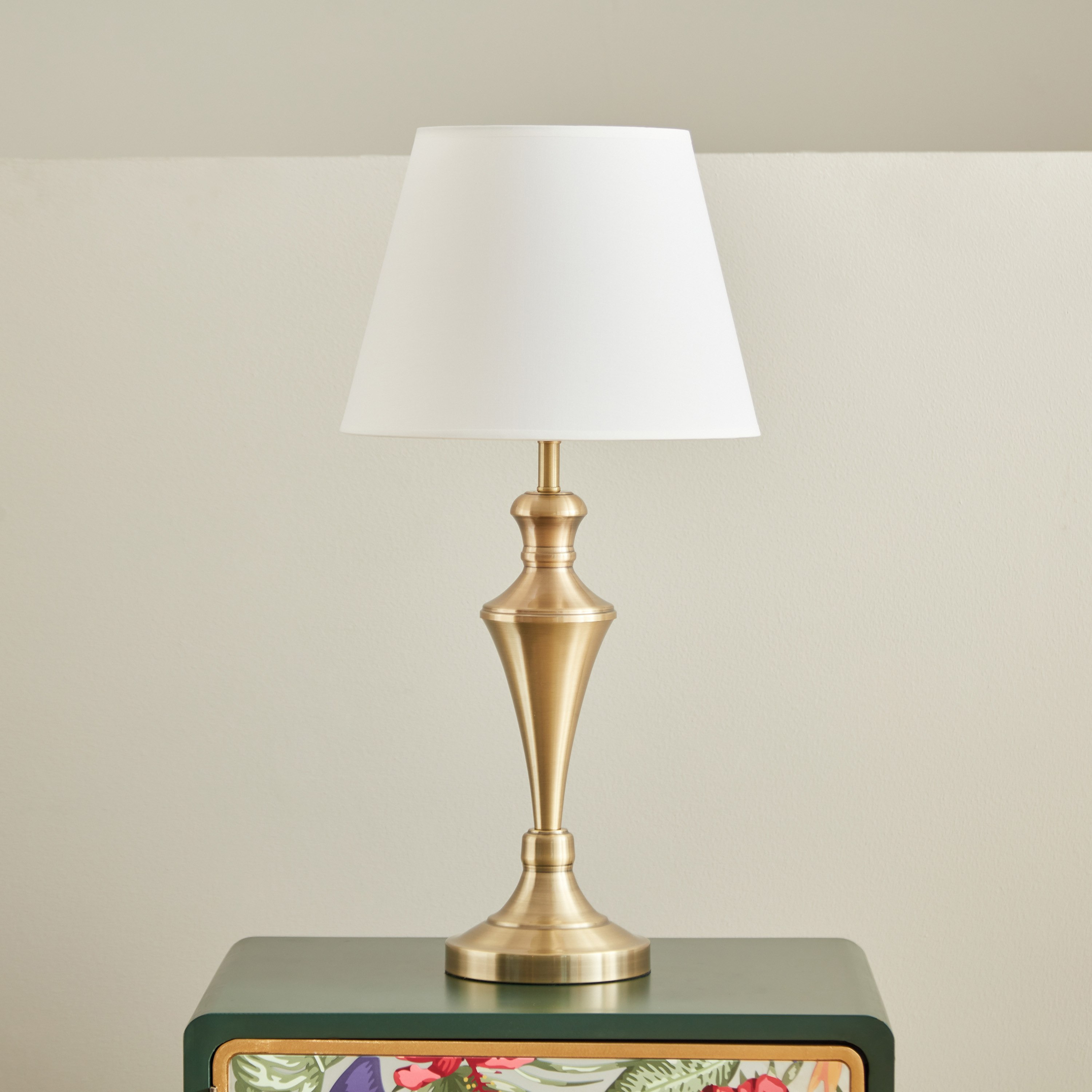 مصباح طاولة معدني من إيثان - 31x63 سم-hbxlivingroom-lighting-tablelamps-image-1