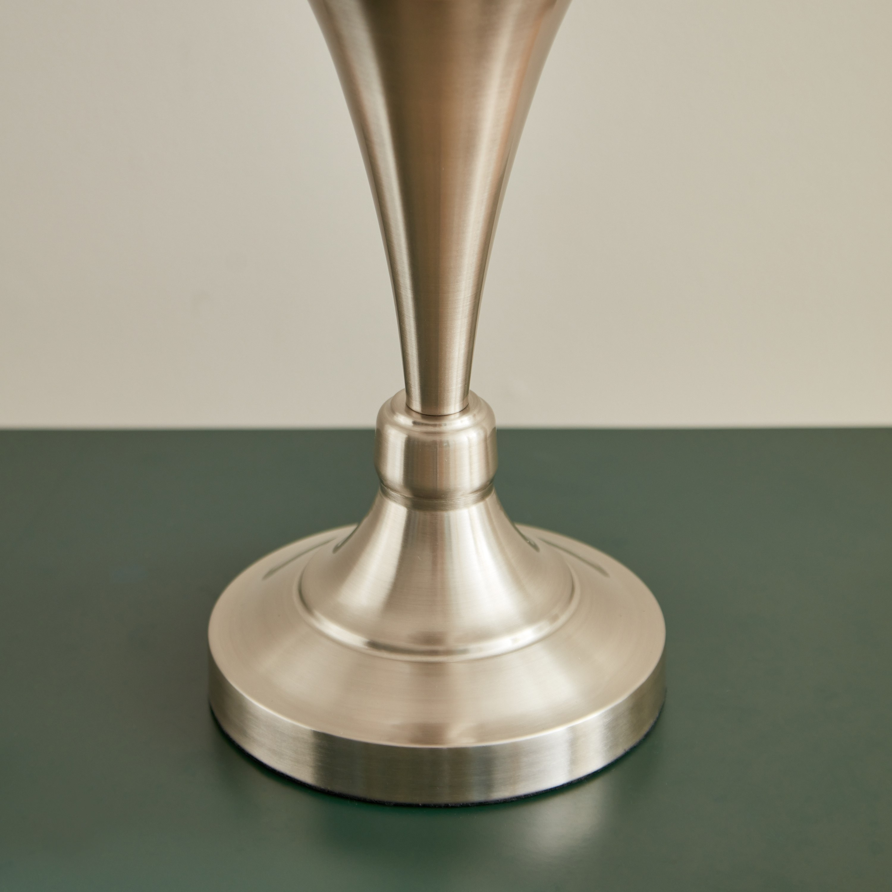 مصباح طاولة معدن من إيثان - 31x63 سم-hbxlivingroom-lighting-tablelamps-image-4