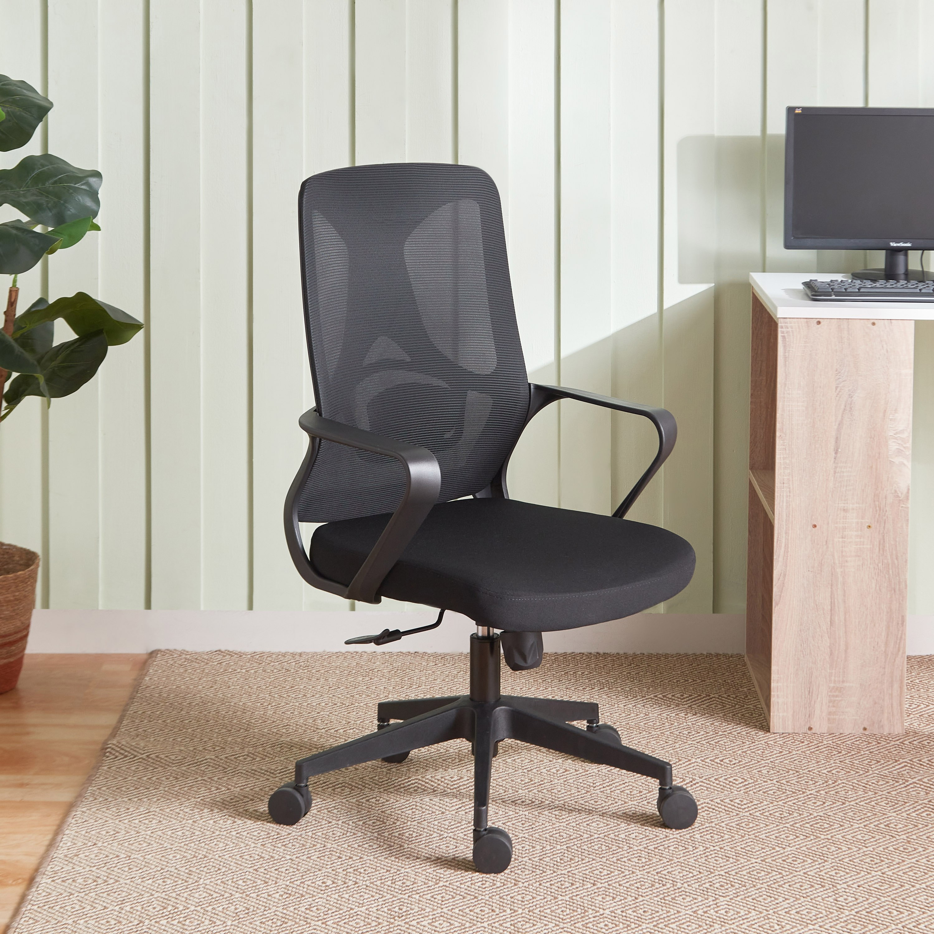 Veee promesh best sale medium back chair