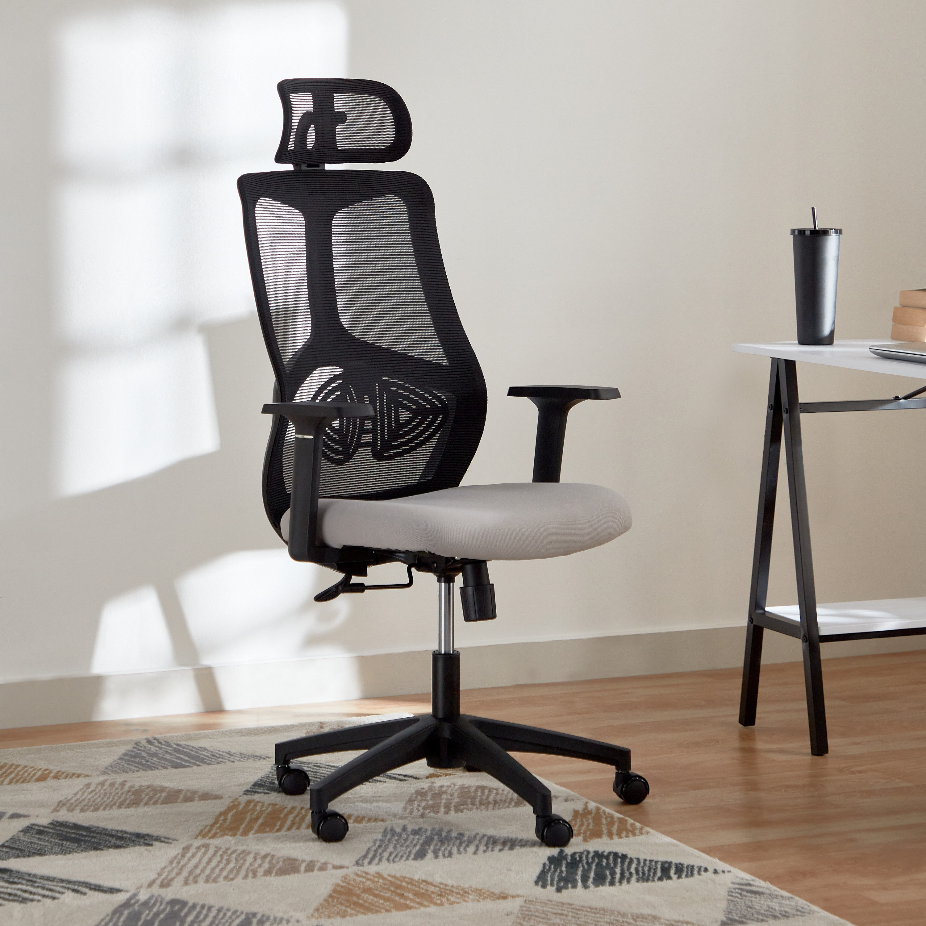 Swivel store chairs online