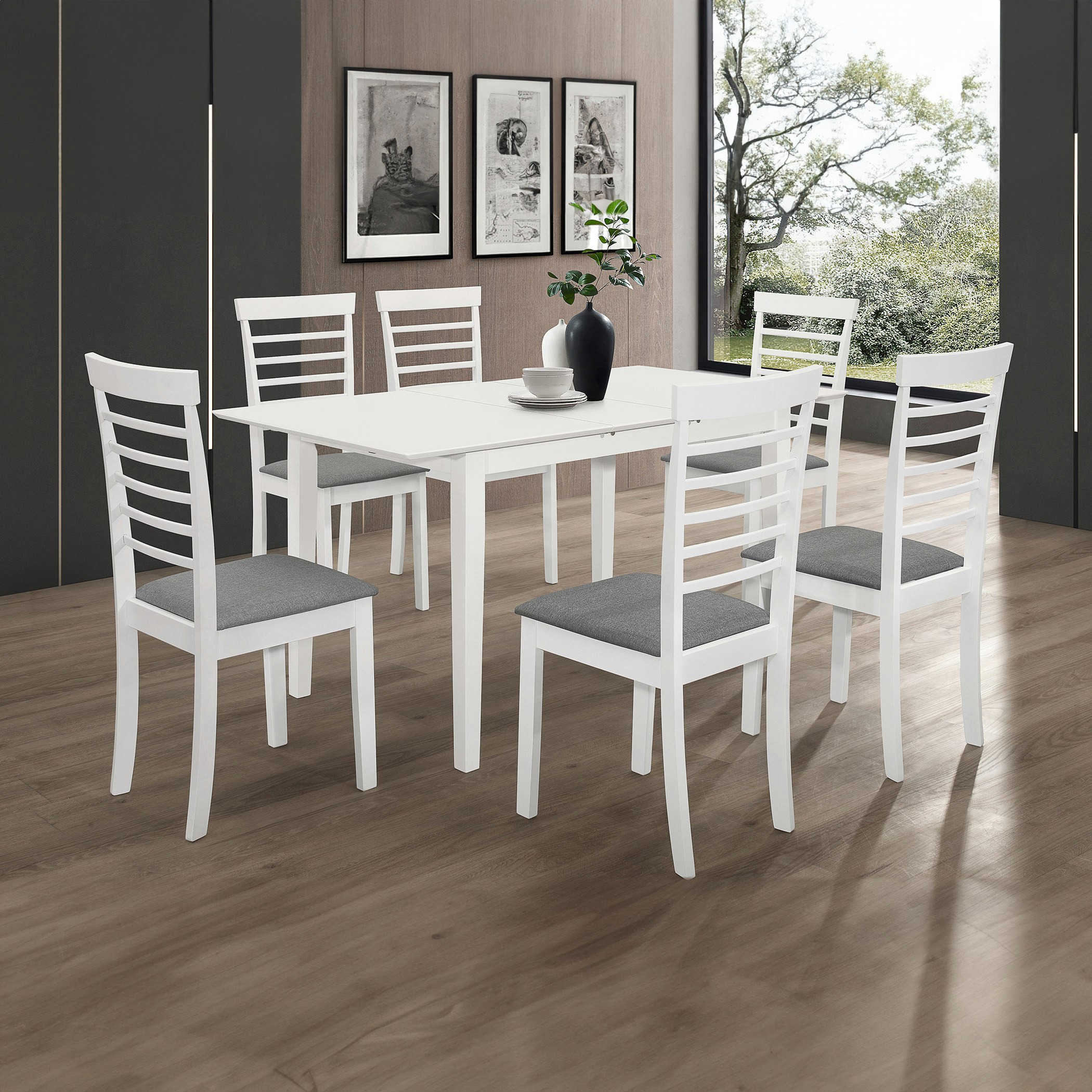 Extending dining table 4 to deals 6