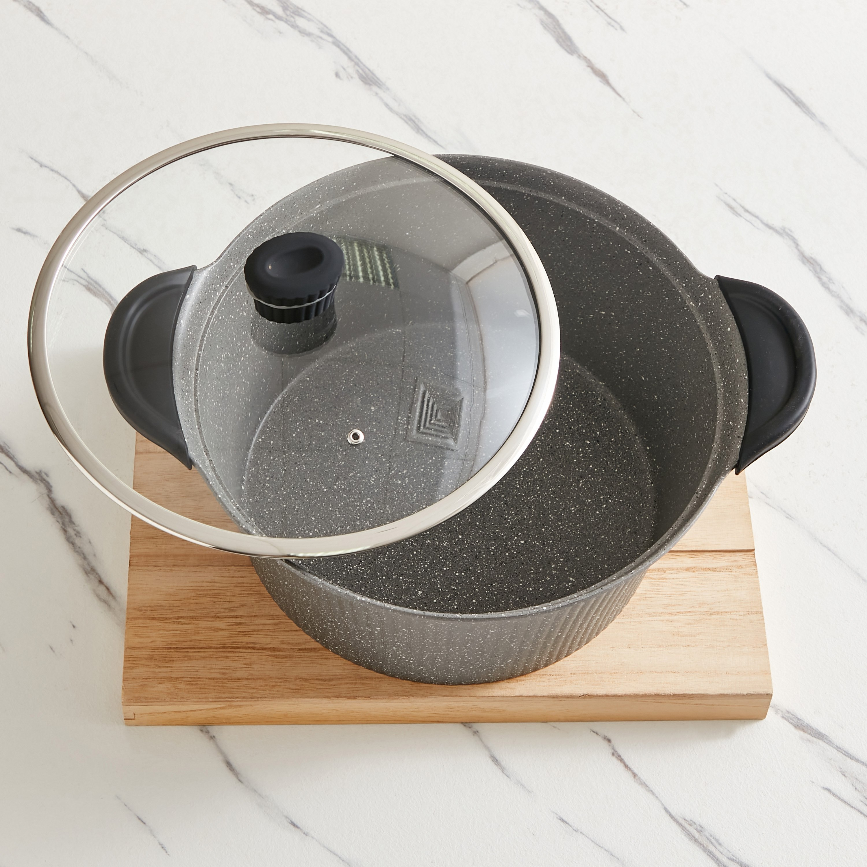 قدر طهي مصبوب من تريندي - 32 سم-hbxhomeware-hbxkitchen-image-2