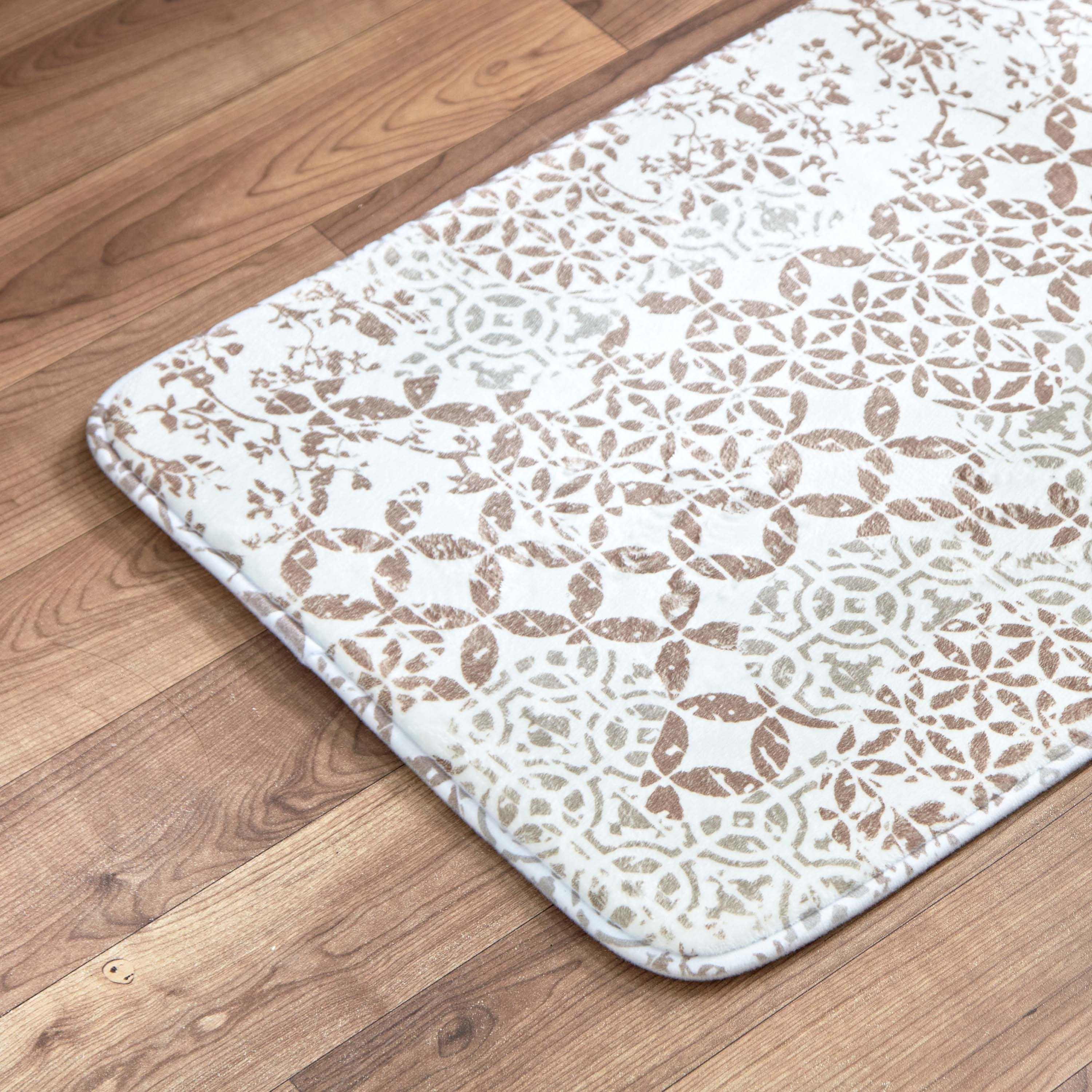 سجادة حمّام إسفنج بطبعات من أورورا أمور - 45x75 سم-hbxbedroom-floorcoverings-bathmats-image-2