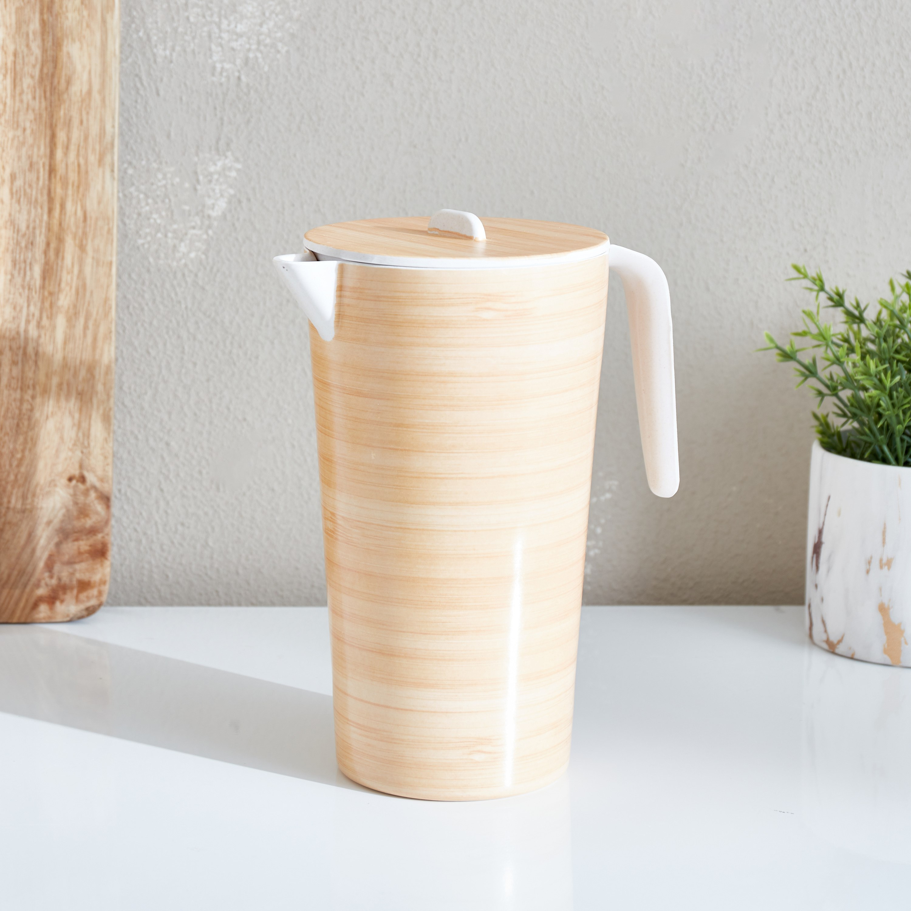 إبريق من ألياف الخيزران من فيست - 13 × 13 × 21 سم-hbxhomeware-diningandtabletop-jugs-image-1