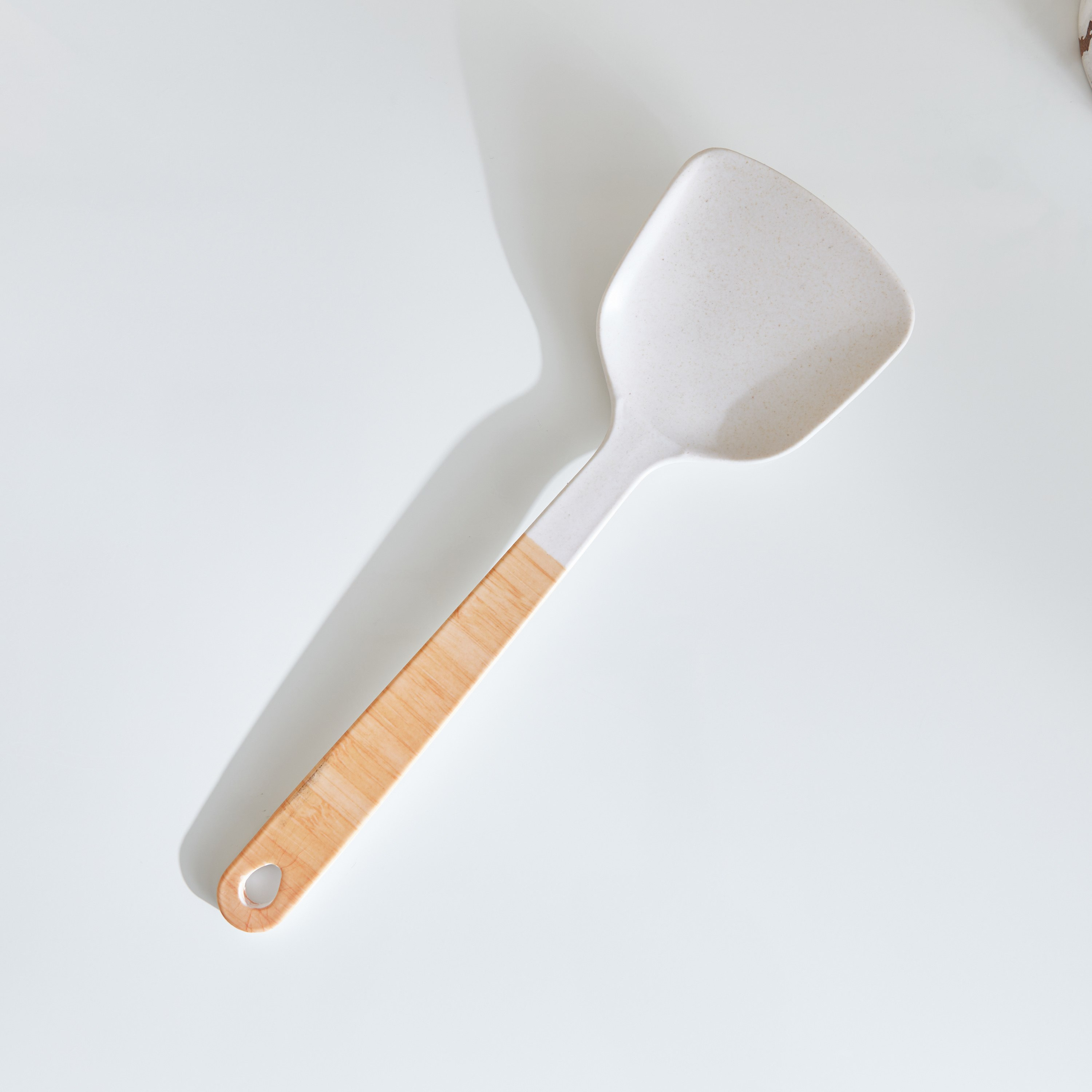 ملعقة تقليب من ألياف الخيزران من فيست - 31x9x1 سم-hbxhomeware-hbxkitchen-image-1