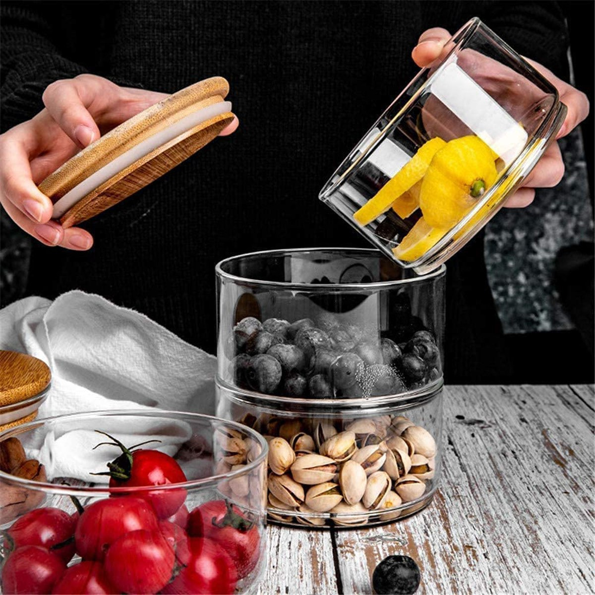 مرطبان تخزين الطعام زجاجي مكون من 3 طبقات بغطاء من الخيزران من زن - 10x10x17 سم-hbxhomeware-hbxkitchen-image-1