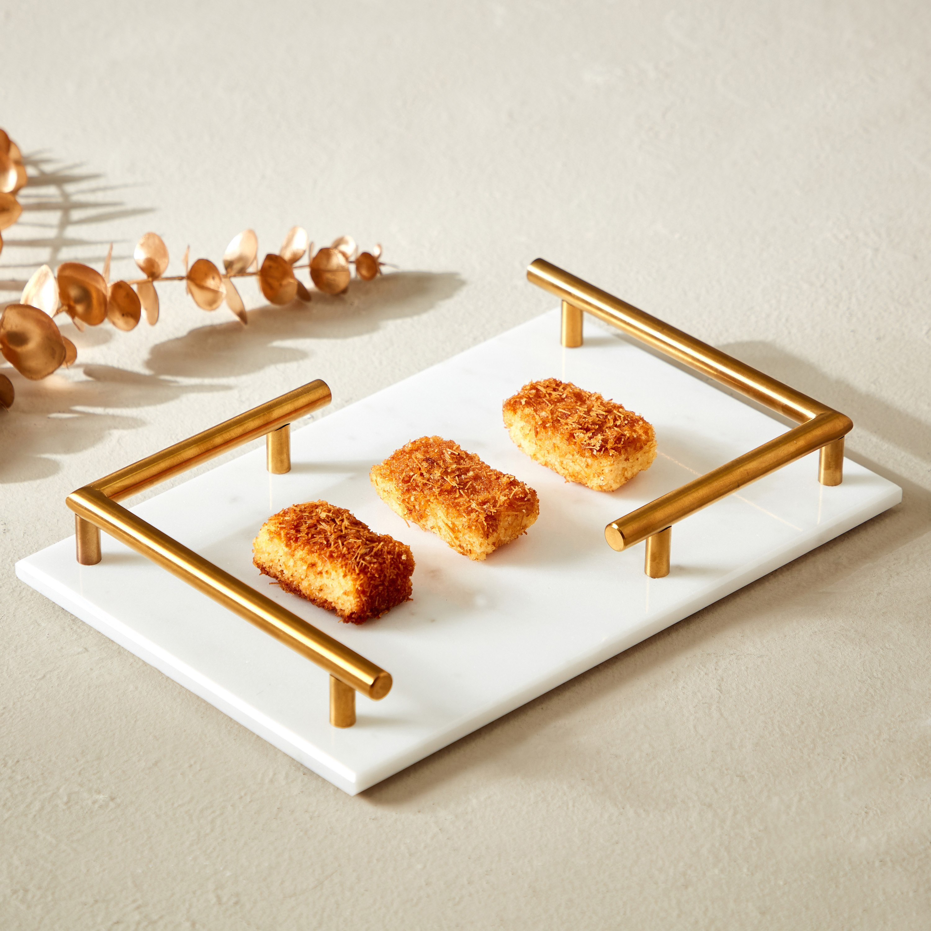 صينية رخام بمقابض من زين - 30x20x5 سم-hbxhomeware-hbxkitchen-image-1