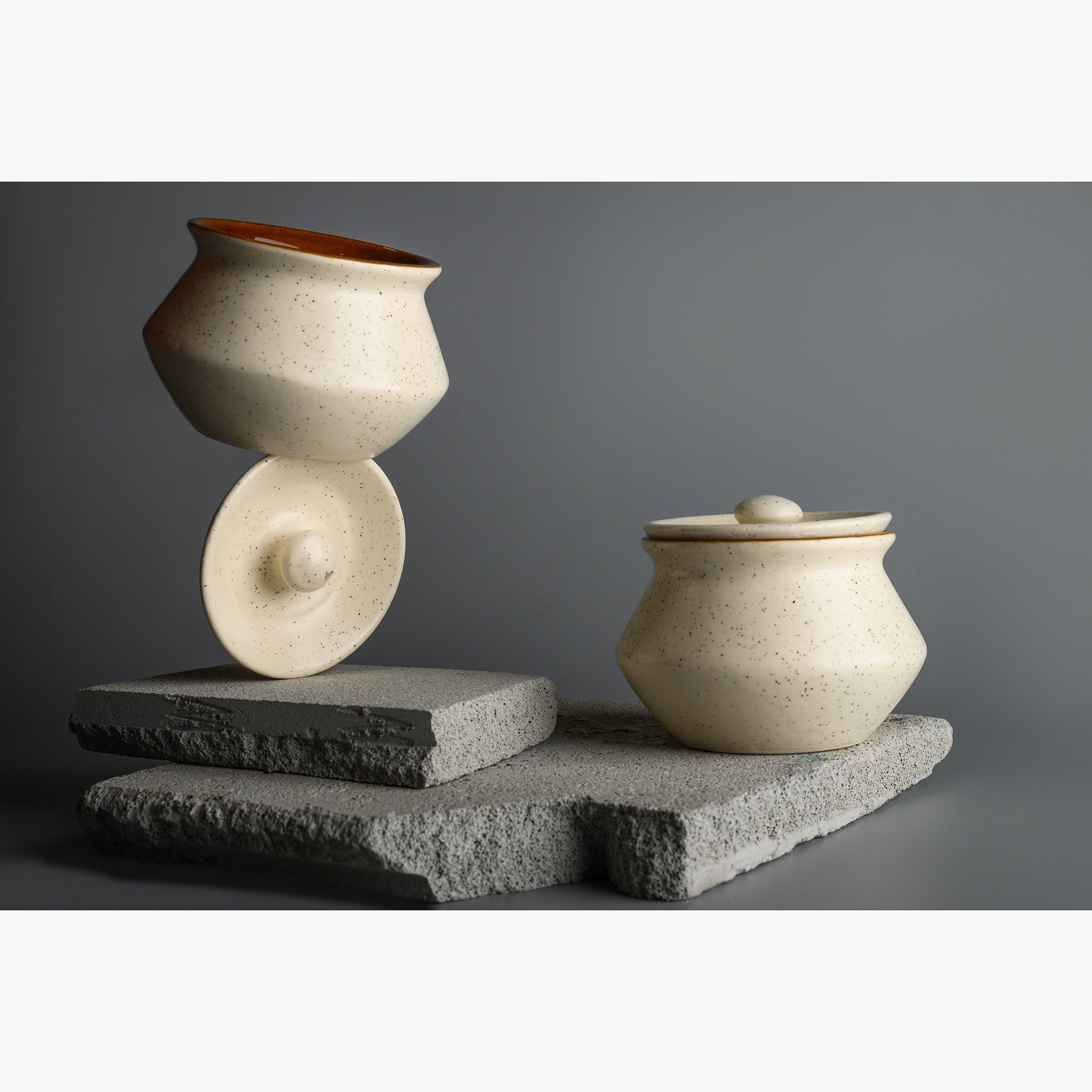 طقم أوعية هاندي من قطعتين من إندي فايب-hbxdecorandfurnishings-tabletop-crockery-image-1