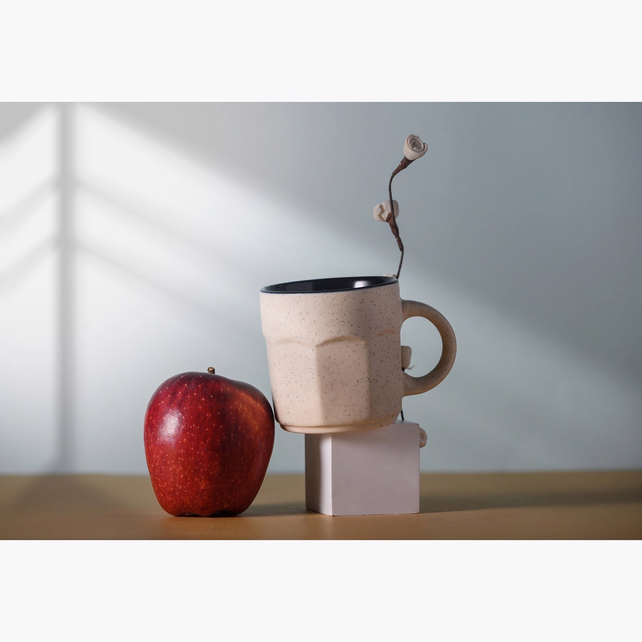 Belle Dual Tone Mug - 230 ml-hbxhomeware-hbxkitchen-image-1