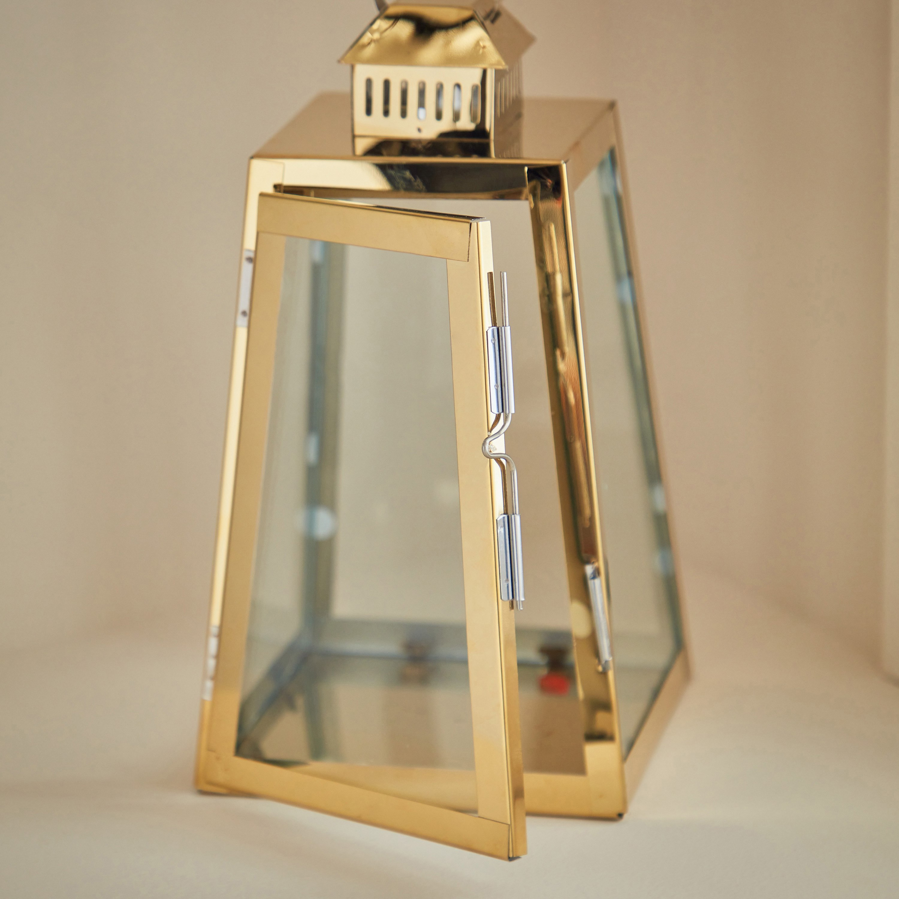 فانوس معدن بحامل شموع فوتيف زجاج شفاف من ناز - 14x14x31 سم-hbxdecorandfurnishings-homeaccessories-lanterns-image-4