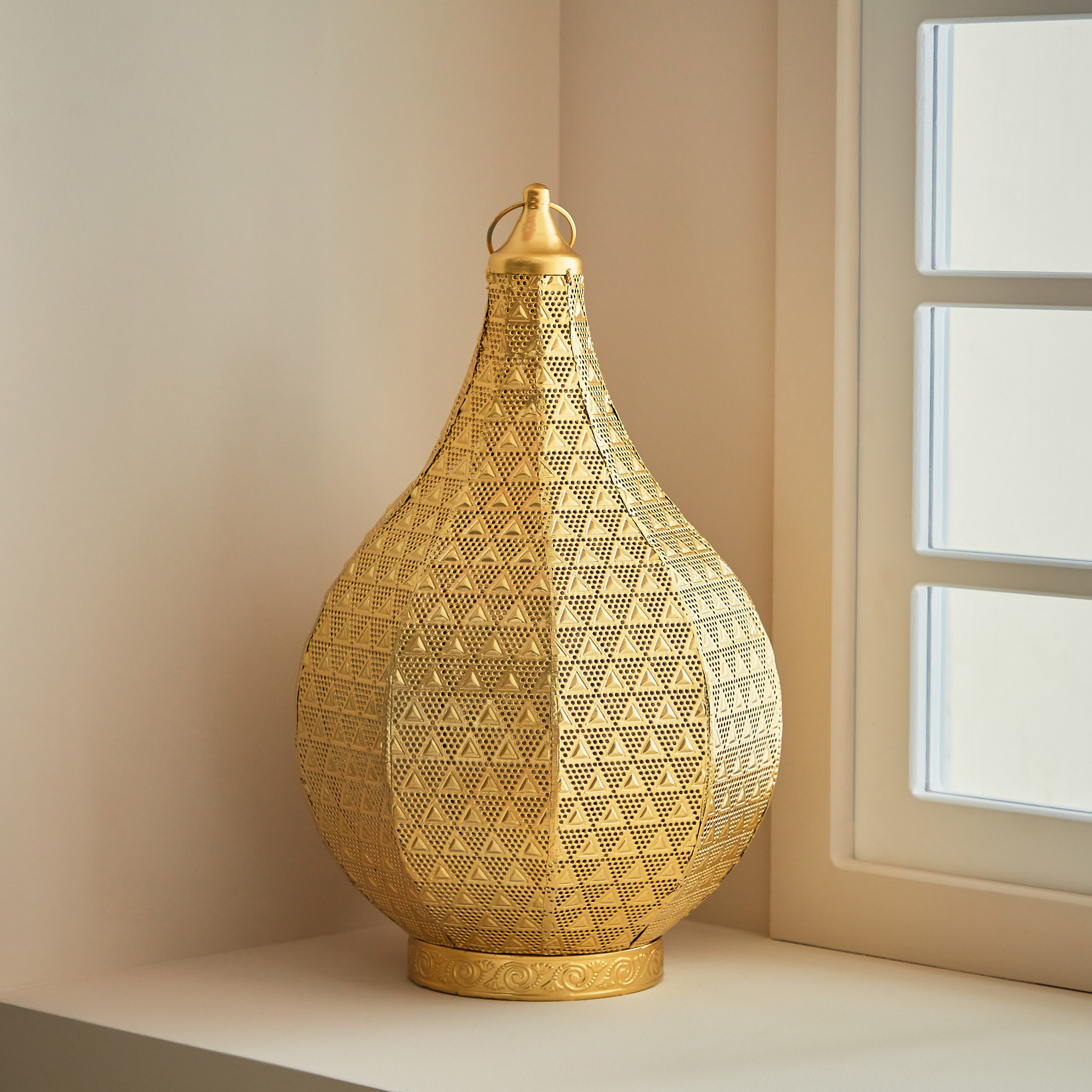 فانوس معدن من ناز - 28x28x47 سم-hbxdecorandfurnishings-homeaccessories-lanterns-image-1