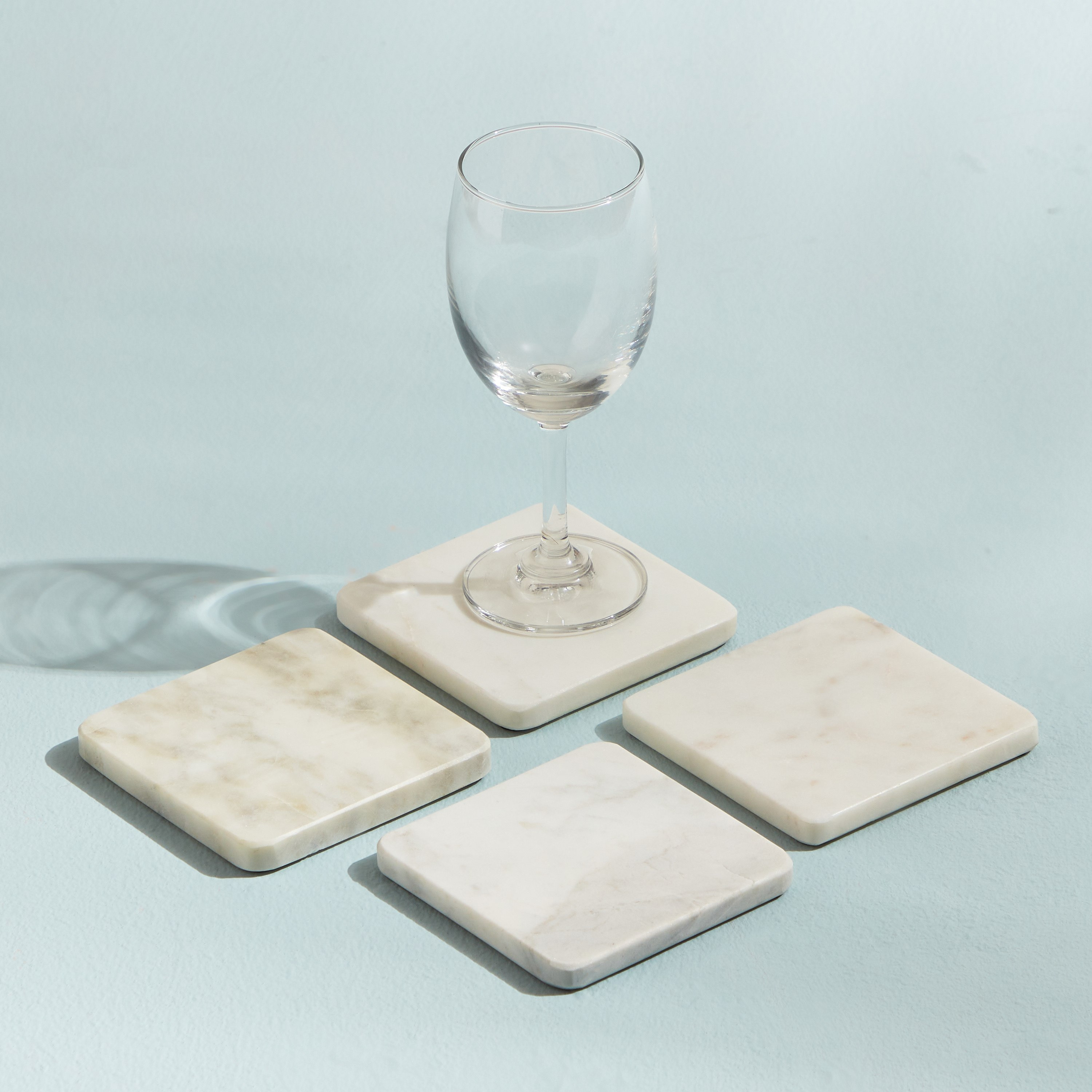 طقم واقيات طاولة رخام 4 قطع من بيانكا-hbxdecorandfurnishings-homefurnishings-tablelinens-image-1