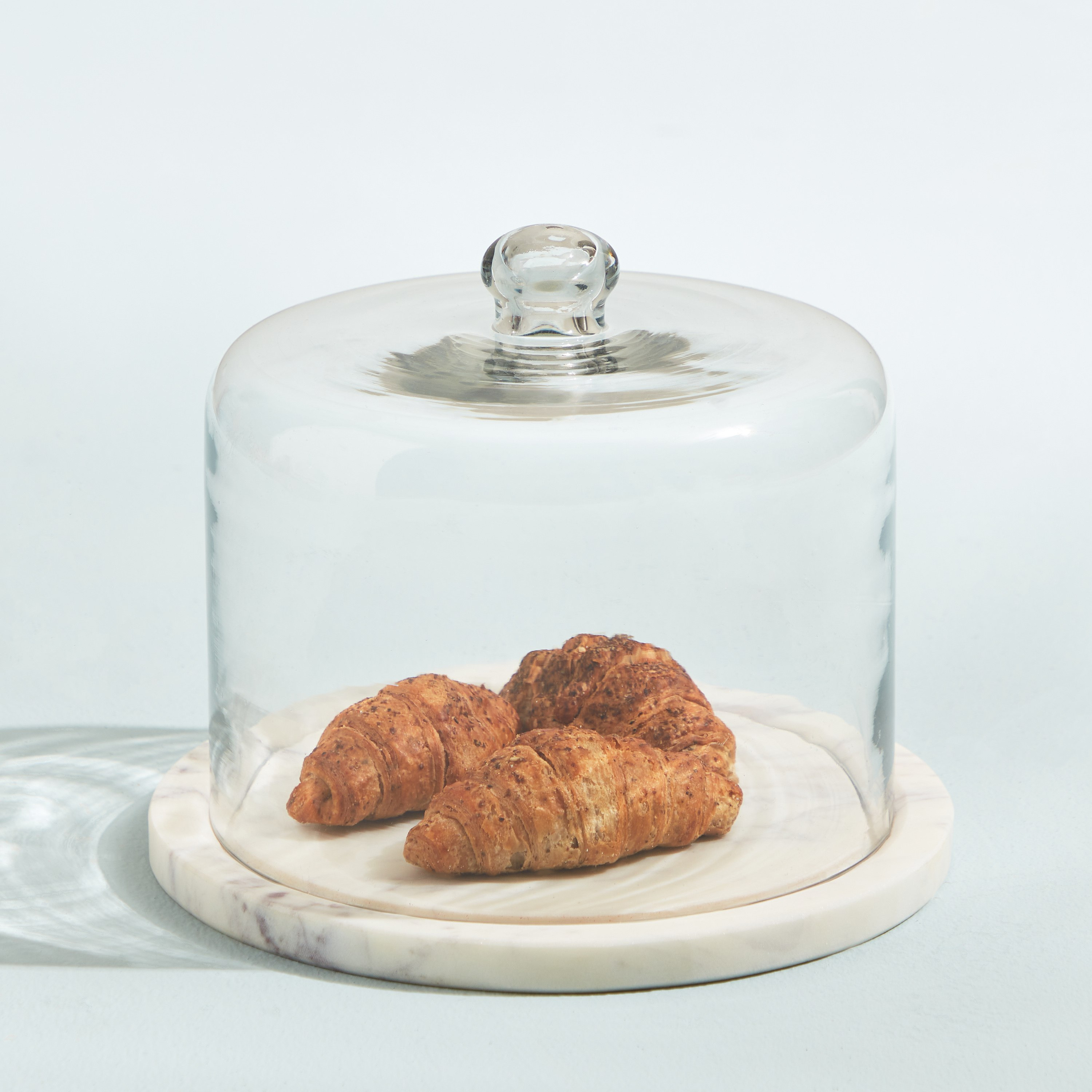 خادم رخامي مع عطاء زجاجي من بيانكا-hbxdecorandfurnishings-tabletop-serveware-image-1