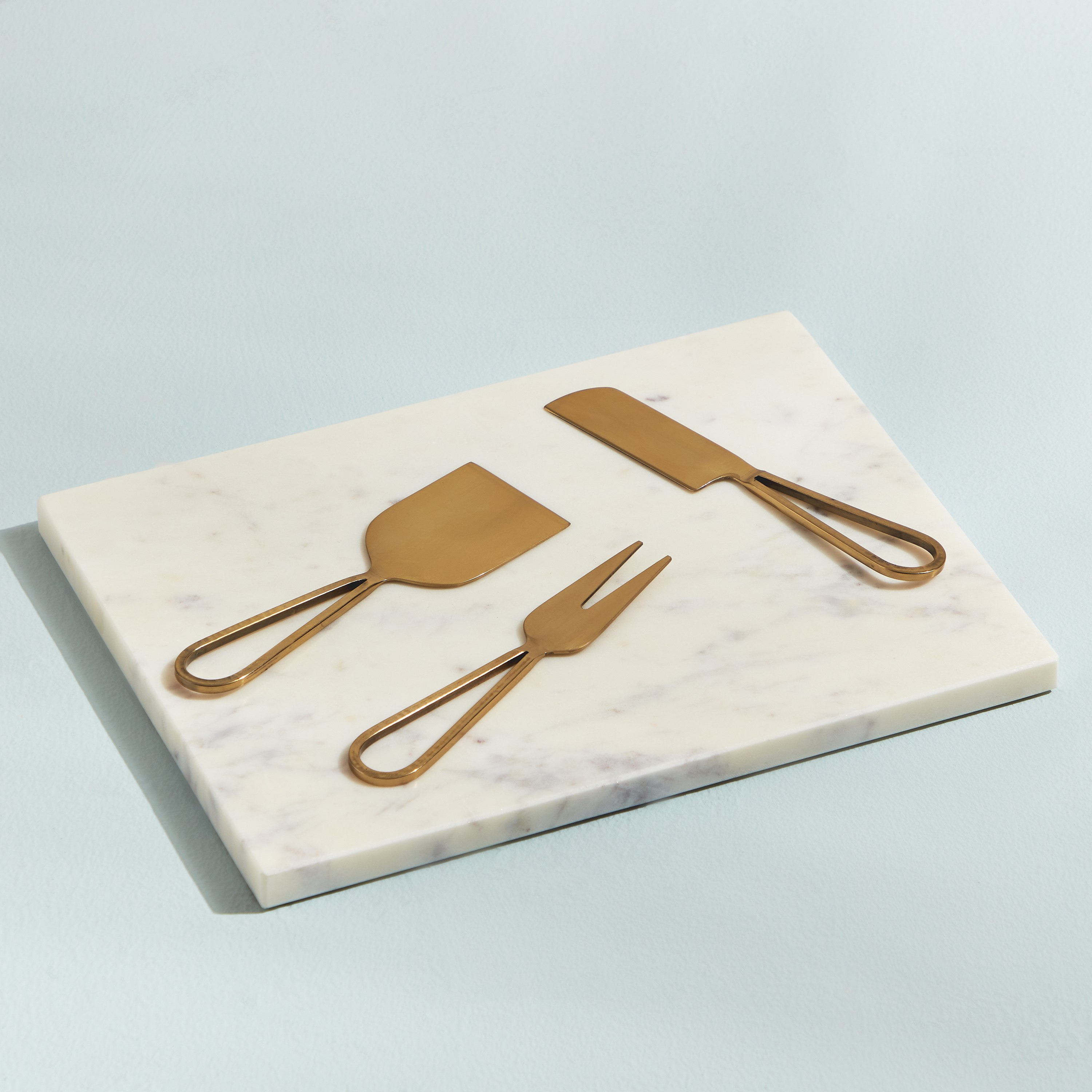 طقم سكين جبن رخام مع لوح من بيانكا-hbxdecorandfurnishings-tabletop-serveware-image-1
