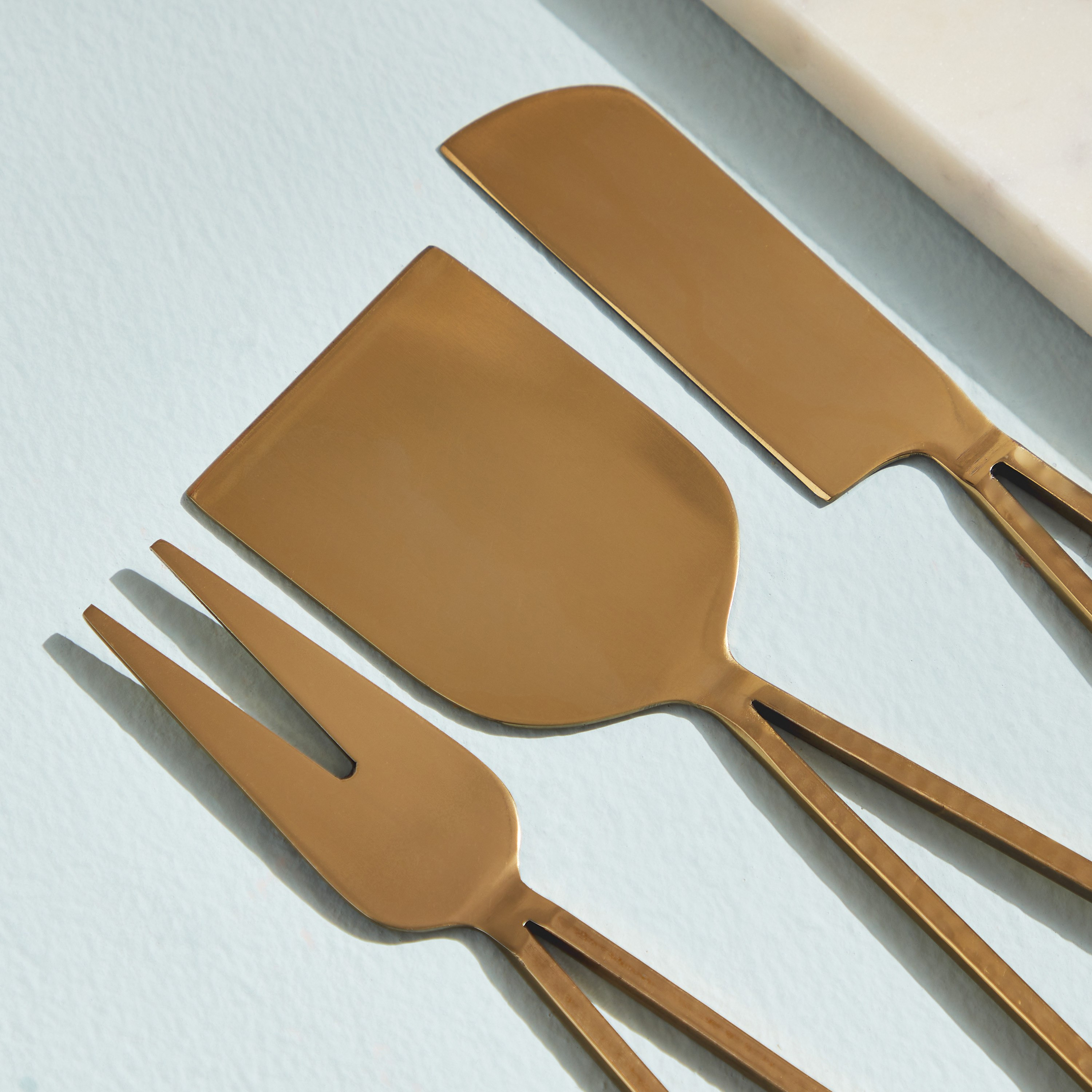 طقم سكين جبن رخام مع لوح من بيانكا-hbxdecorandfurnishings-tabletop-serveware-image-4