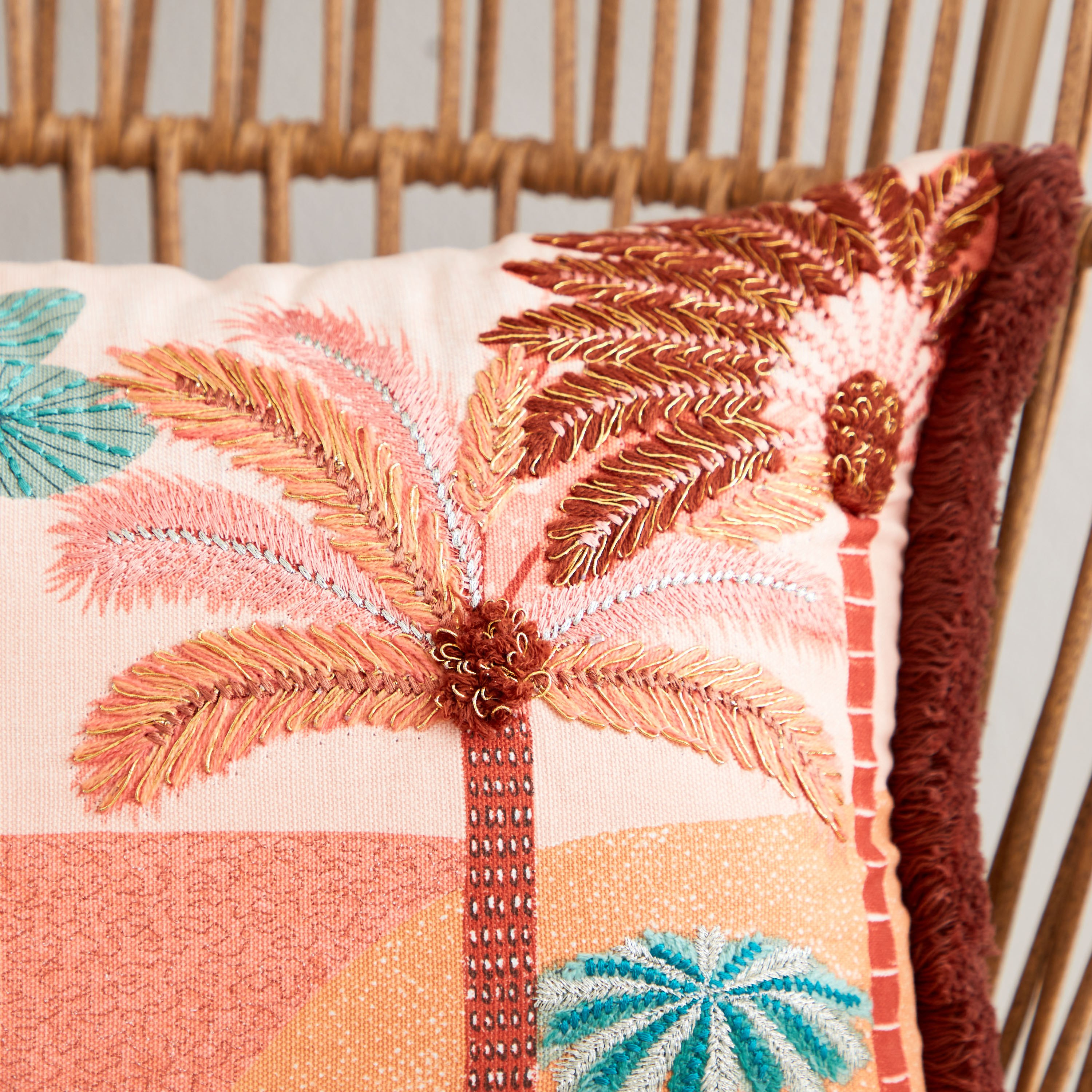 وسادة محشوة بطبعات من خورشيد فيستا - 50x30 سم-hbxlivingroom-furnishings-cushionsandcovers-filledcushions-image-2
