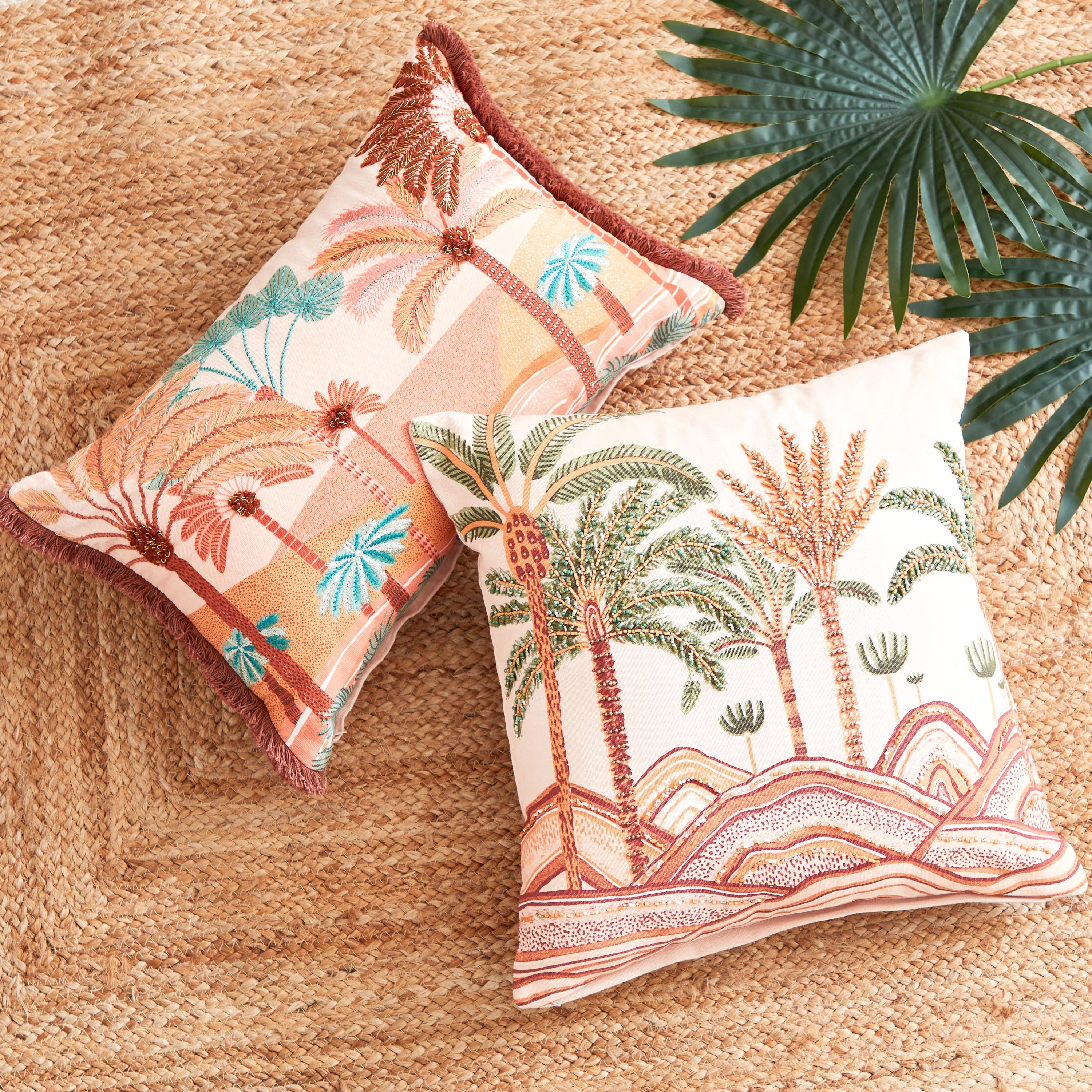 وسادة محشوة بطبعات من خورشيد فيستا - 50x30 سم-hbxlivingroom-furnishings-cushionsandcovers-filledcushions-image-4