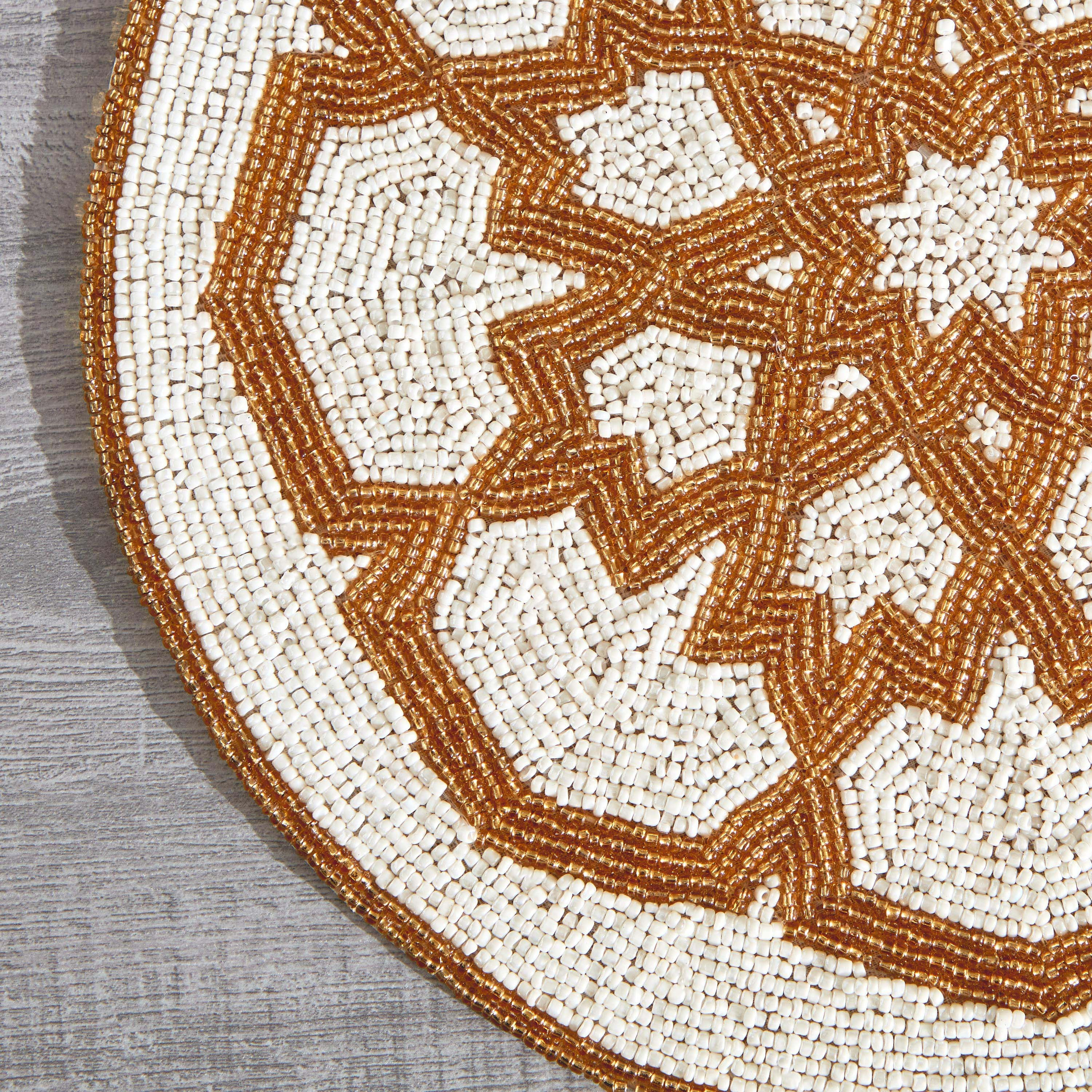 لبادة صحون مزينة بالخرز من ماركازي - 35 سم-hbxdecorandfurnishings-homefurnishings-tablelinens-image-3