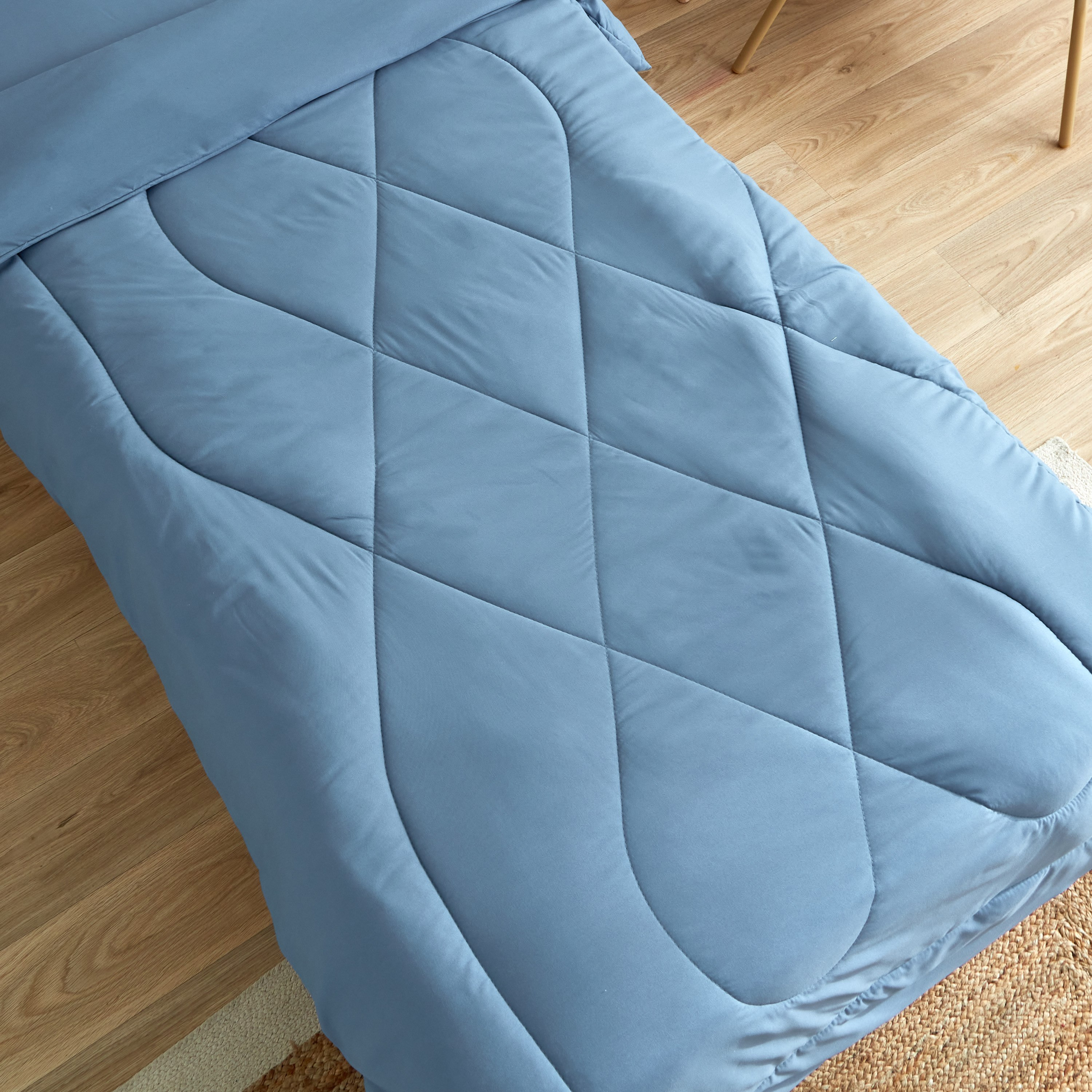 Axis Solid Single Microfibre Comforter - 135x220 cm-hbxkidsandyouth-beddingandfurnishings-comfortersets-image-3