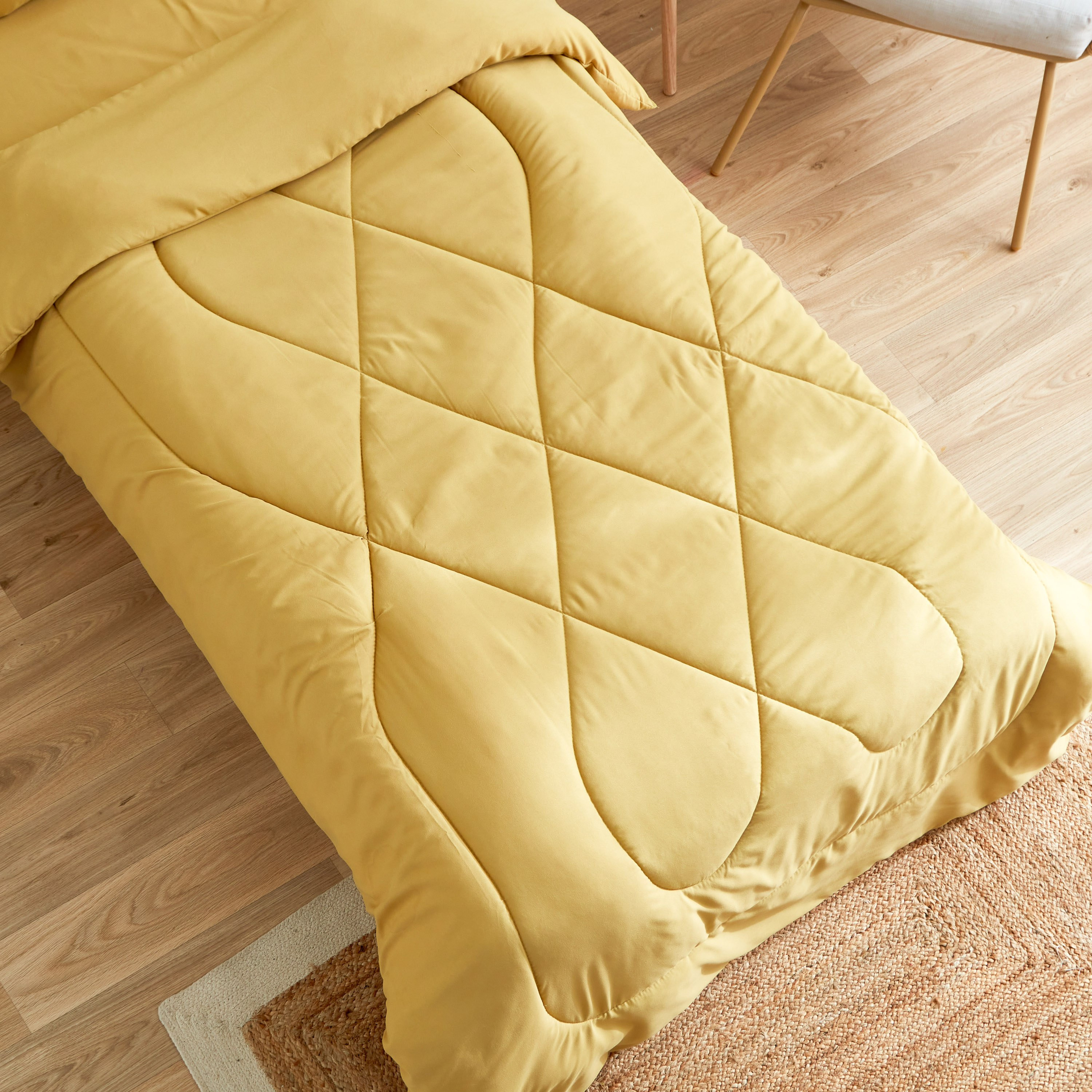 Axis Solid Single Microfiber Comforter - 135x220 cm-hbxkidsandyouth-beddingandfurnishings-comfortersets-image-3
